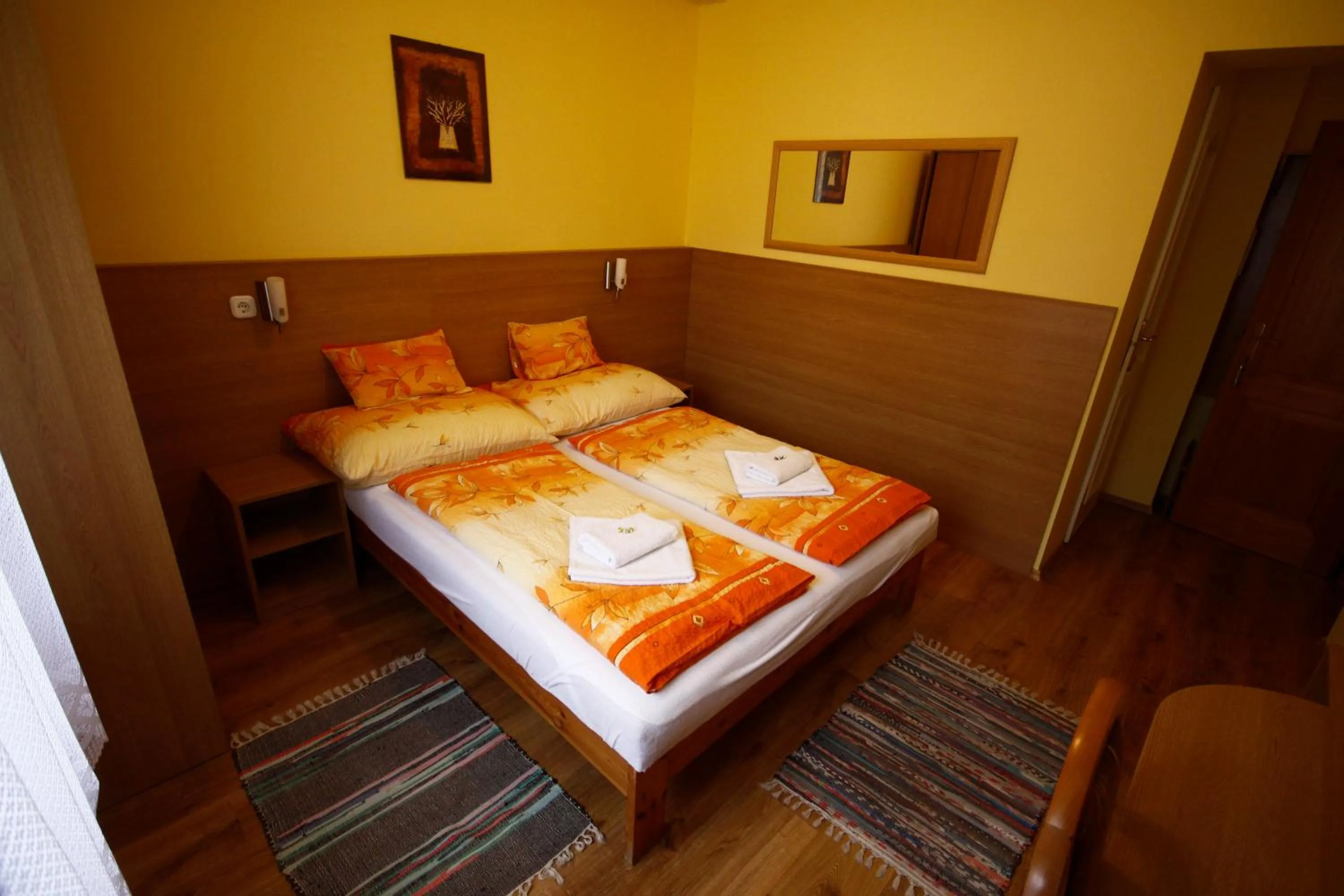 Bedroom, Bed in Parti Panzió