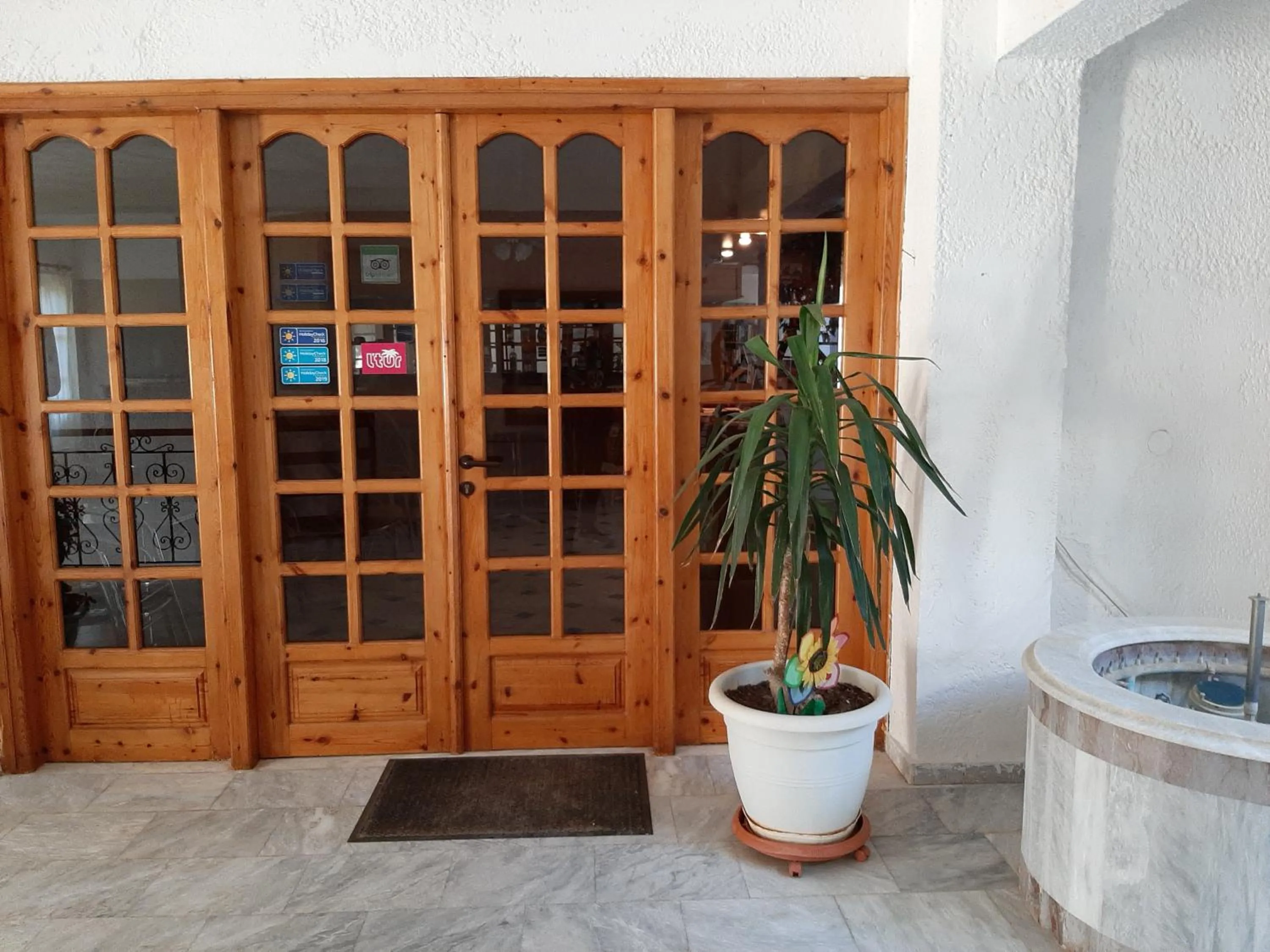 Facade/entrance in Ostria