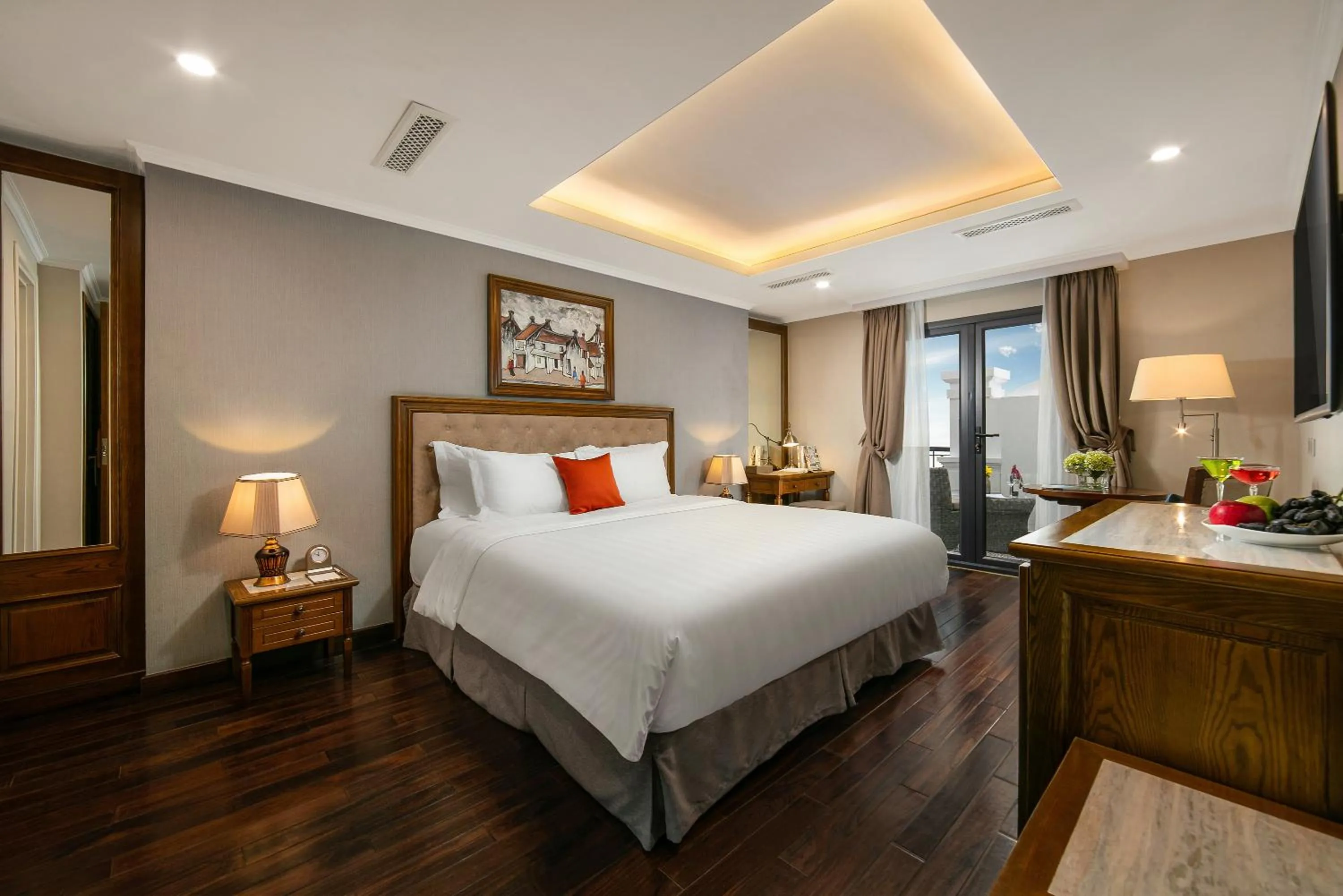 Photo of the whole room, Bed in Hanoi Dalvostro Valentino Hotel & Spa