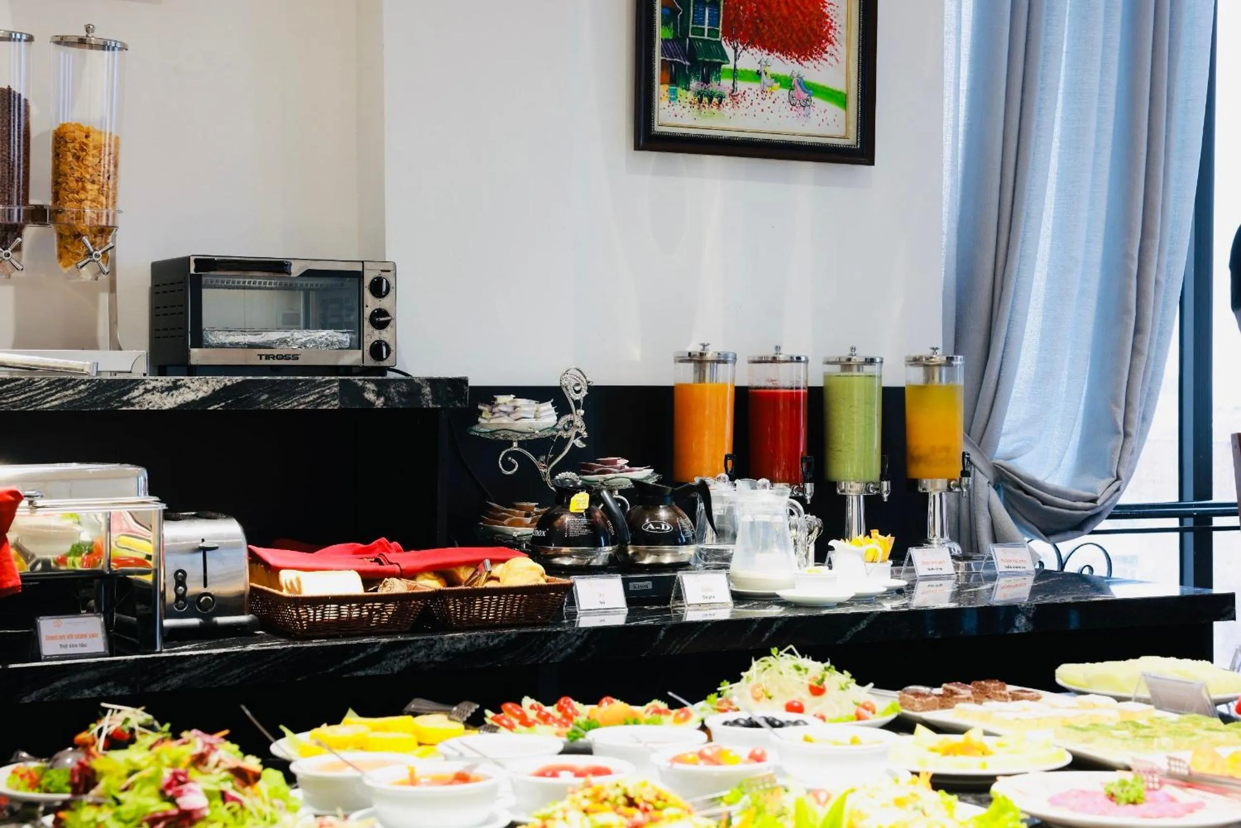 Food and drinks in Hanoi Dalvostro Valentino Hotel & Spa