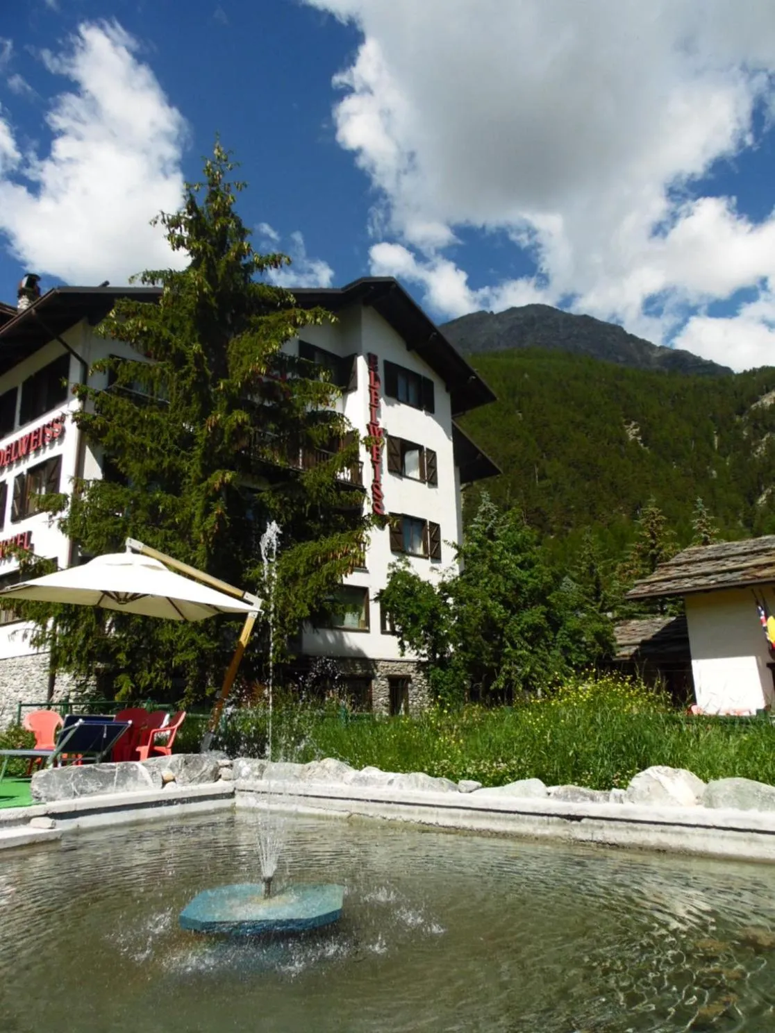 Property building in Hotel Edelweiss & SPA