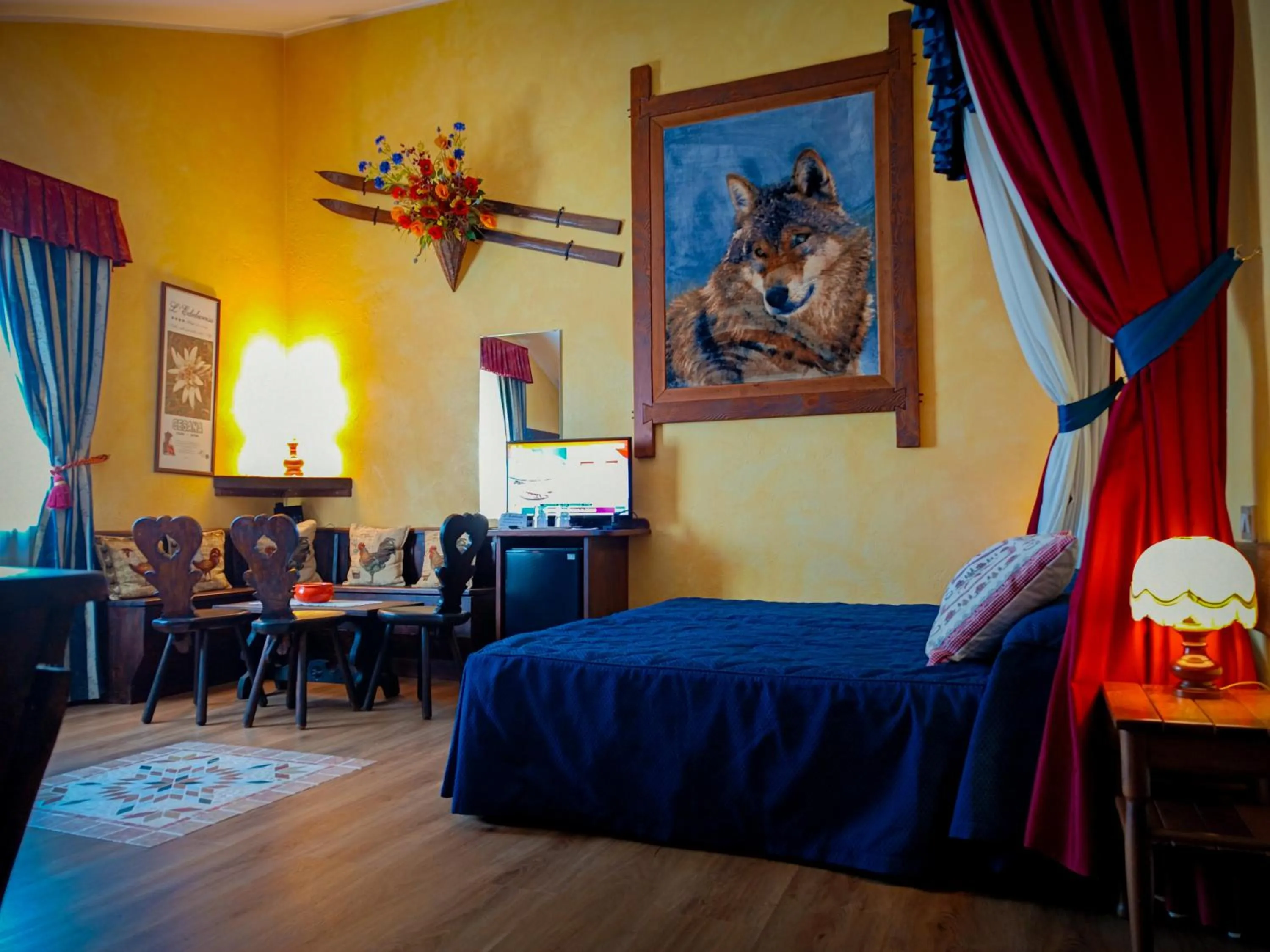 Bedroom, Bed in Hotel Edelweiss & SPA