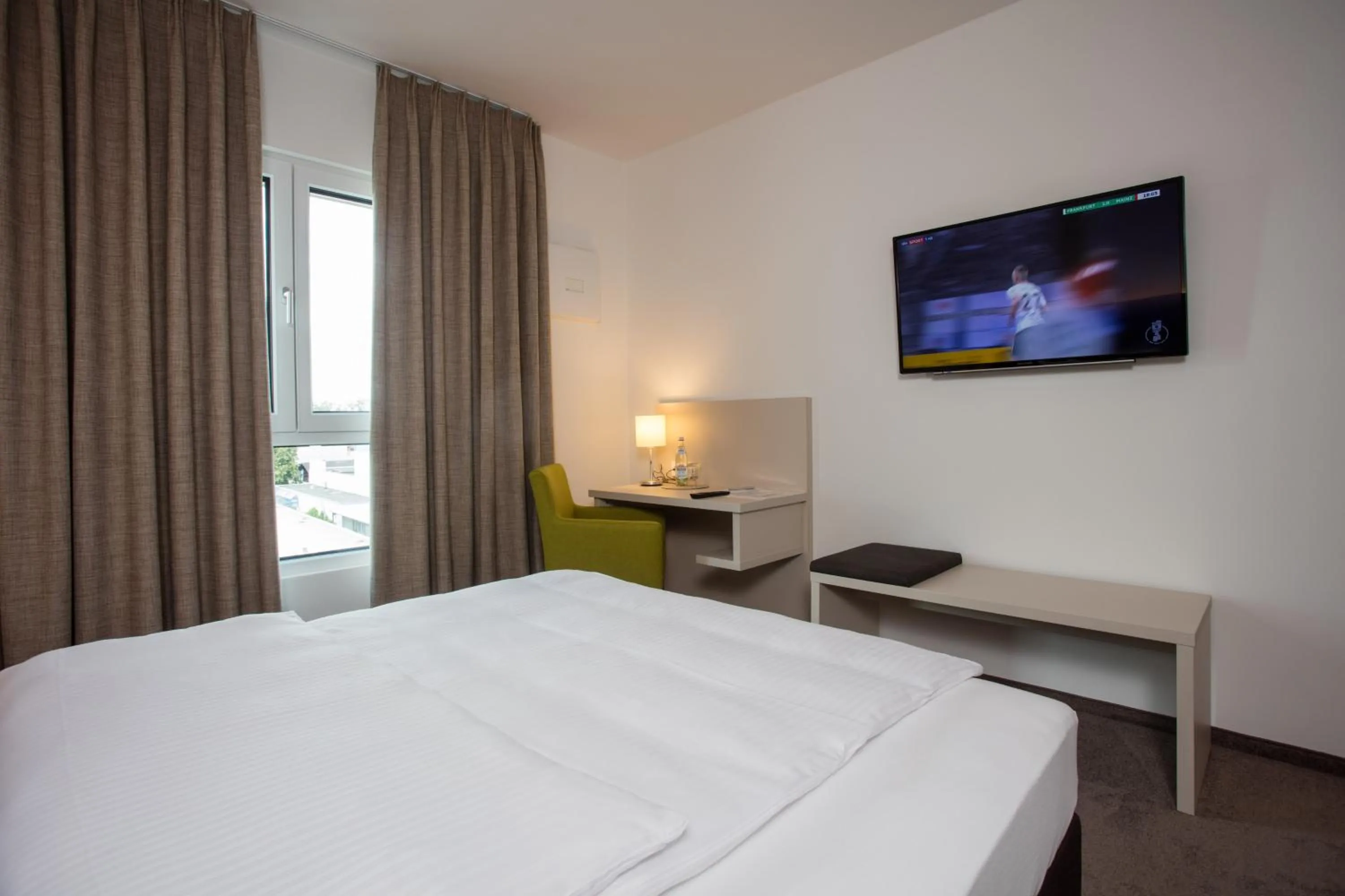 Photo of the whole room, Bed in Hotel am Campus