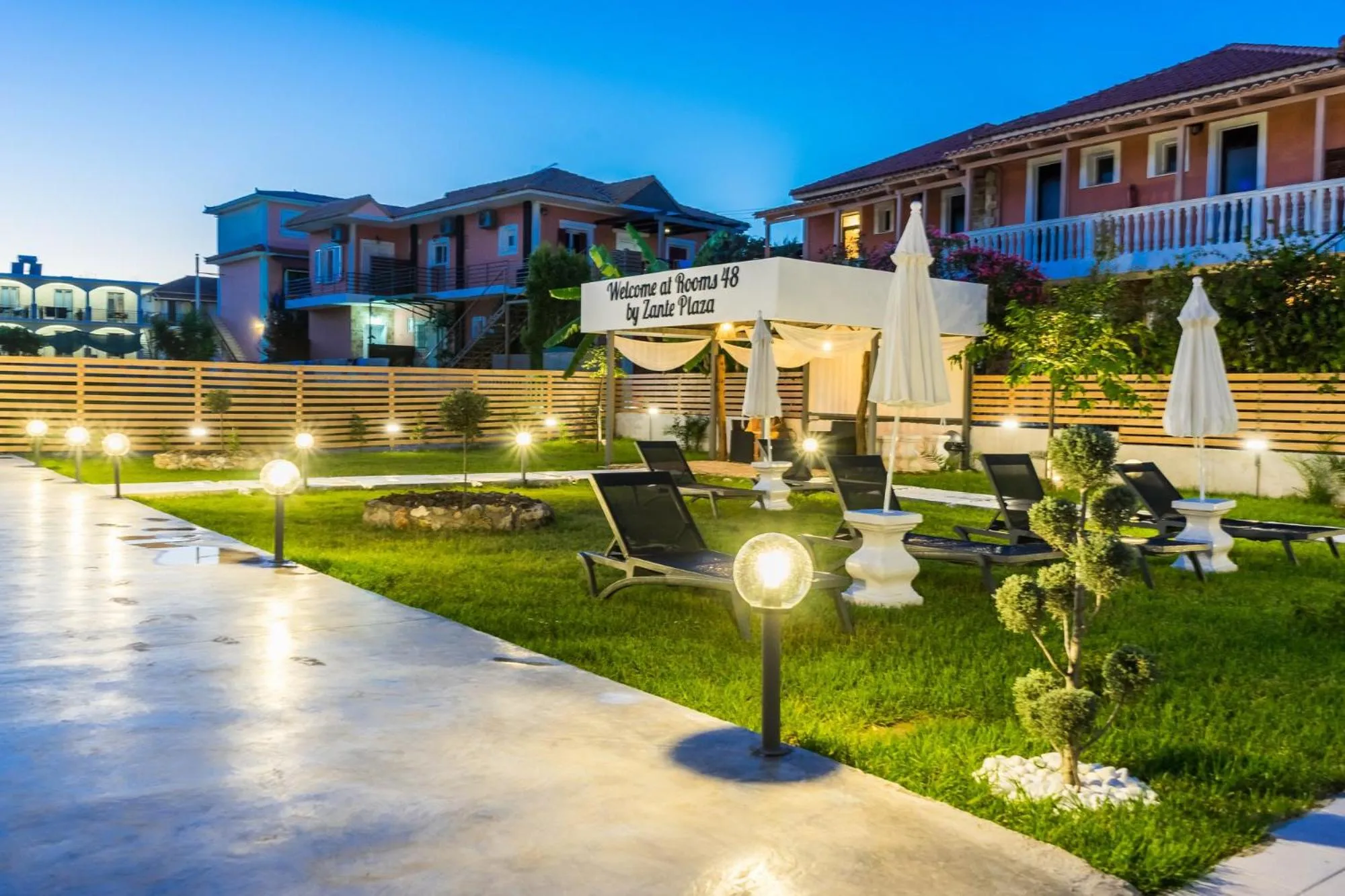 Garden in Rooms 48 by Zante Plaza