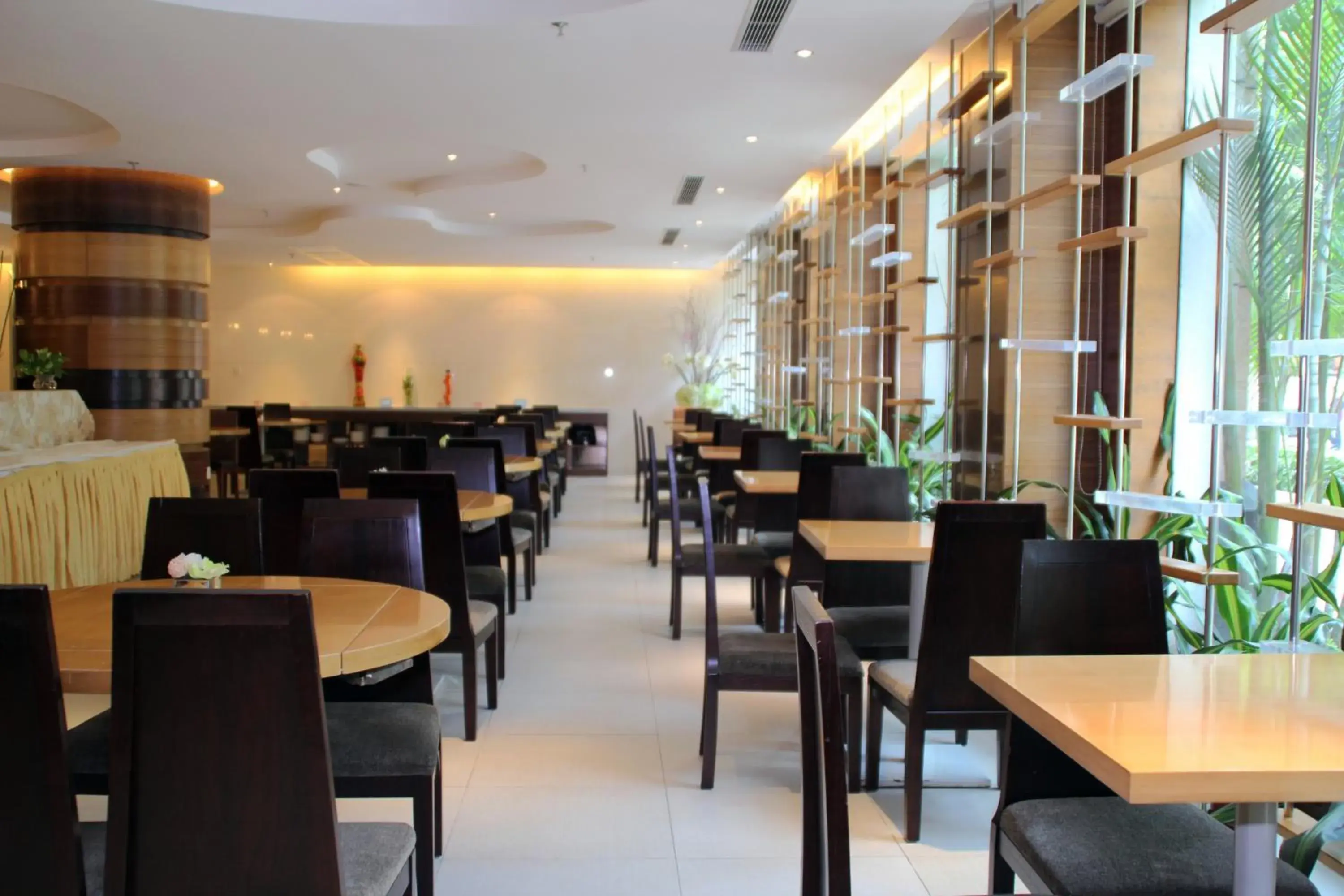 Poly Hotel Poly Hotel