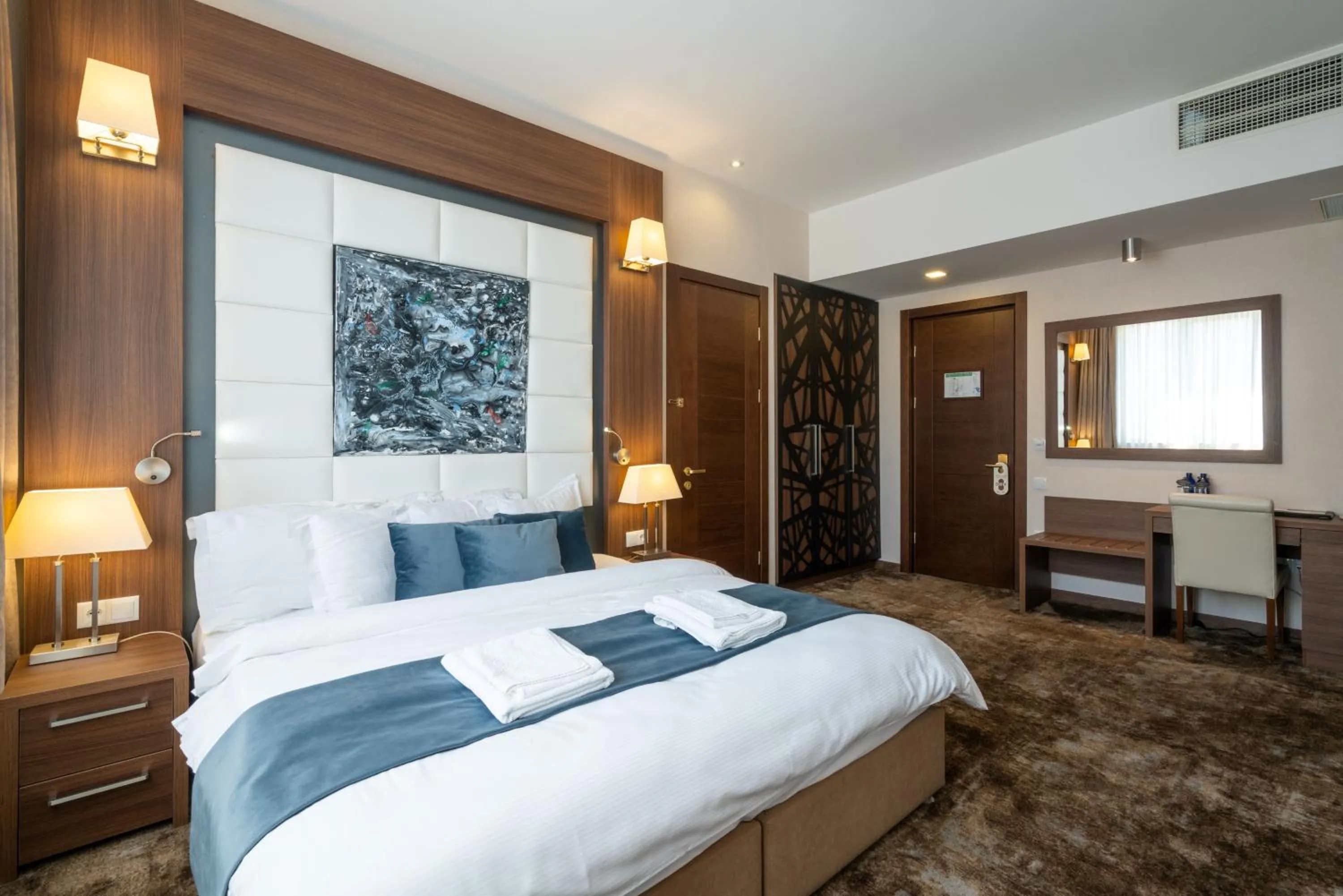 Photo of the whole room, Bed in Costé Hotel