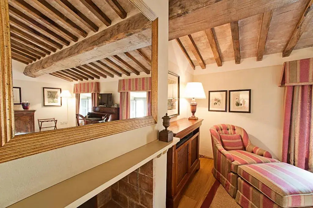 Junior Suite in La Locanda Di Cetona Junior Suite in La Locanda Di Cetona