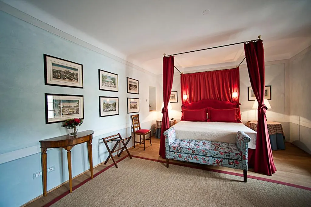 Photo of the whole room, Bed in La Locanda Di Cetona