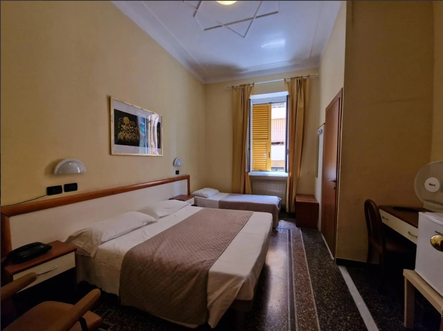 Bed in Albergo Boccadasse