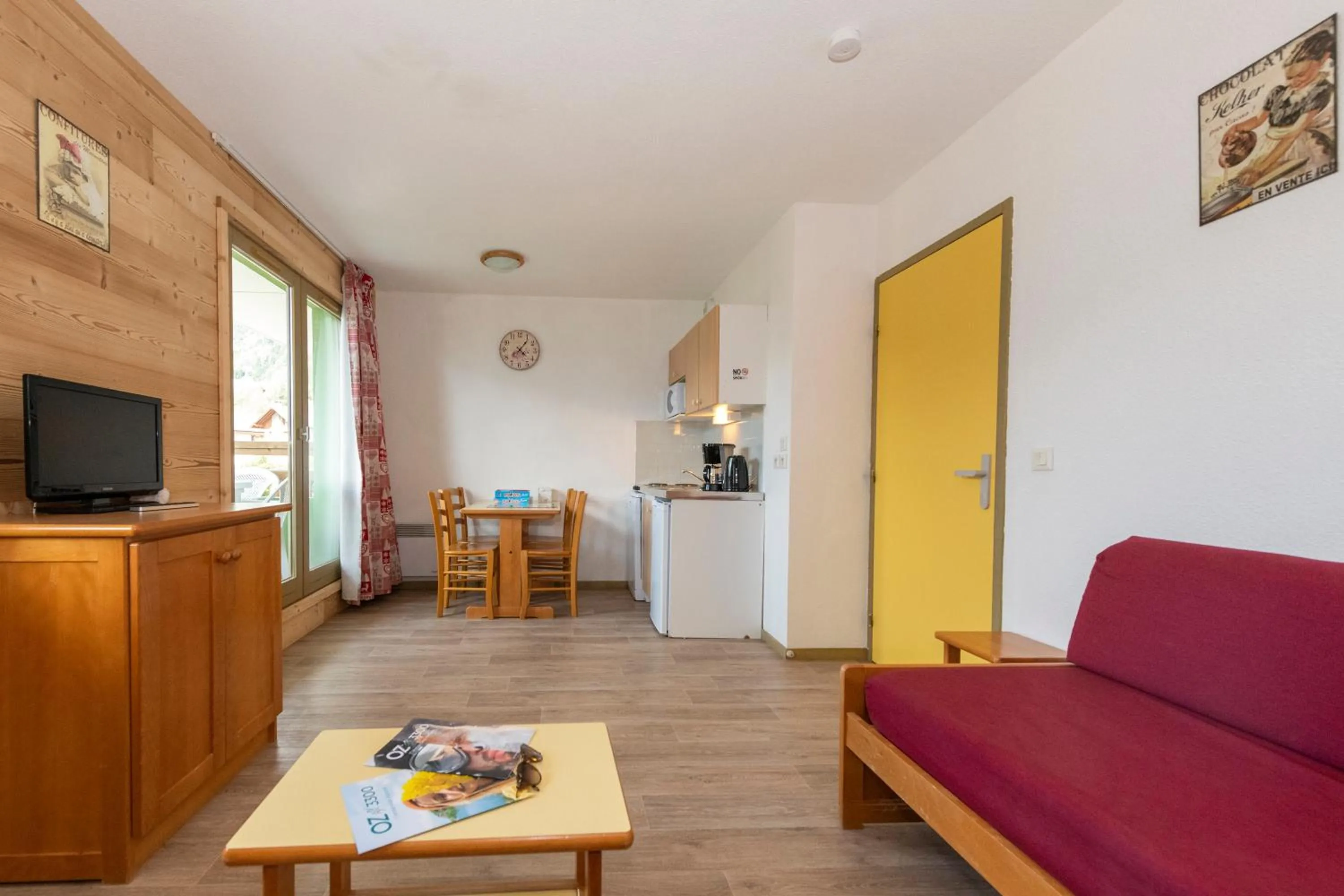 Living room in Résidence Capfun Couleurs Soleil, Oz en Oisans