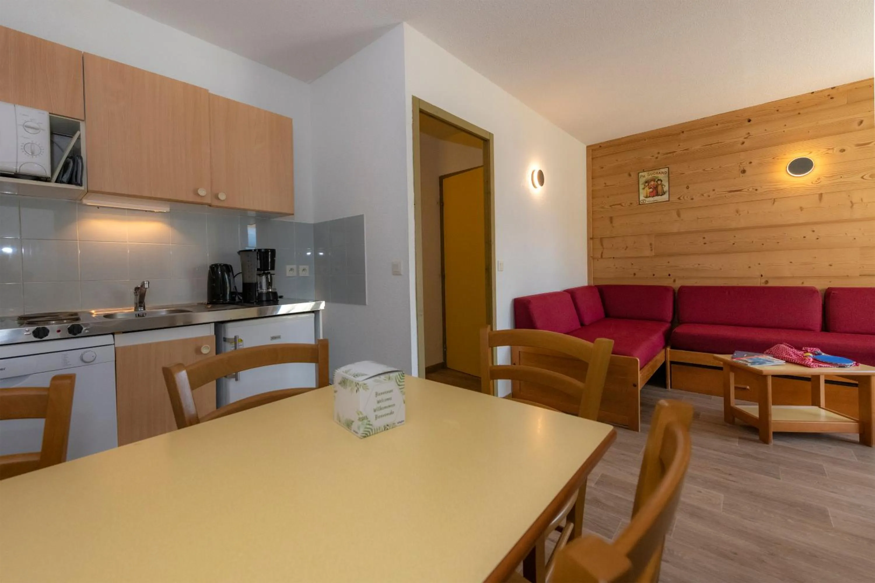 Dining area in Résidence Capfun Couleurs Soleil, Oz en Oisans