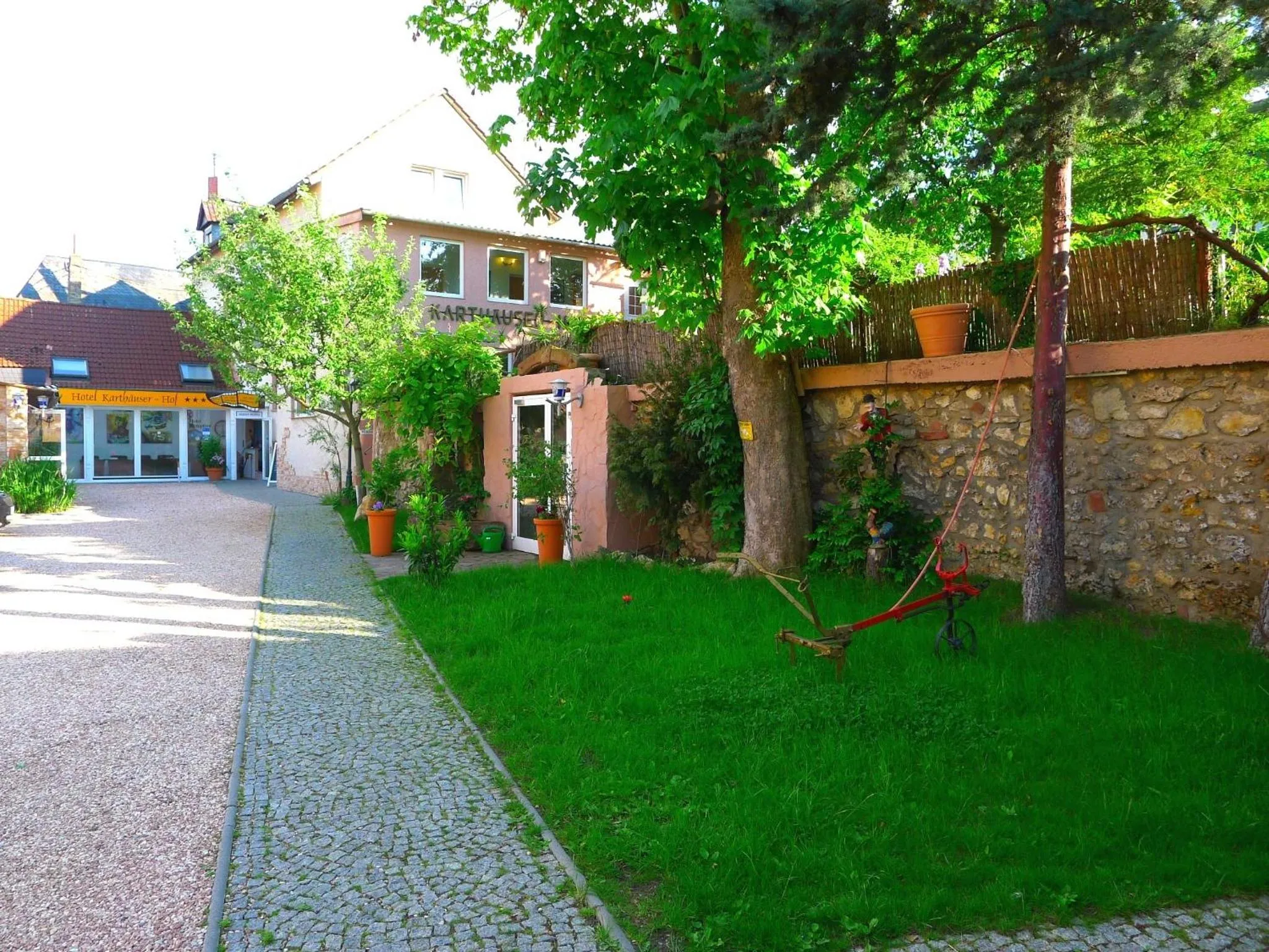 Property building in Hotel Karthäuser Hof