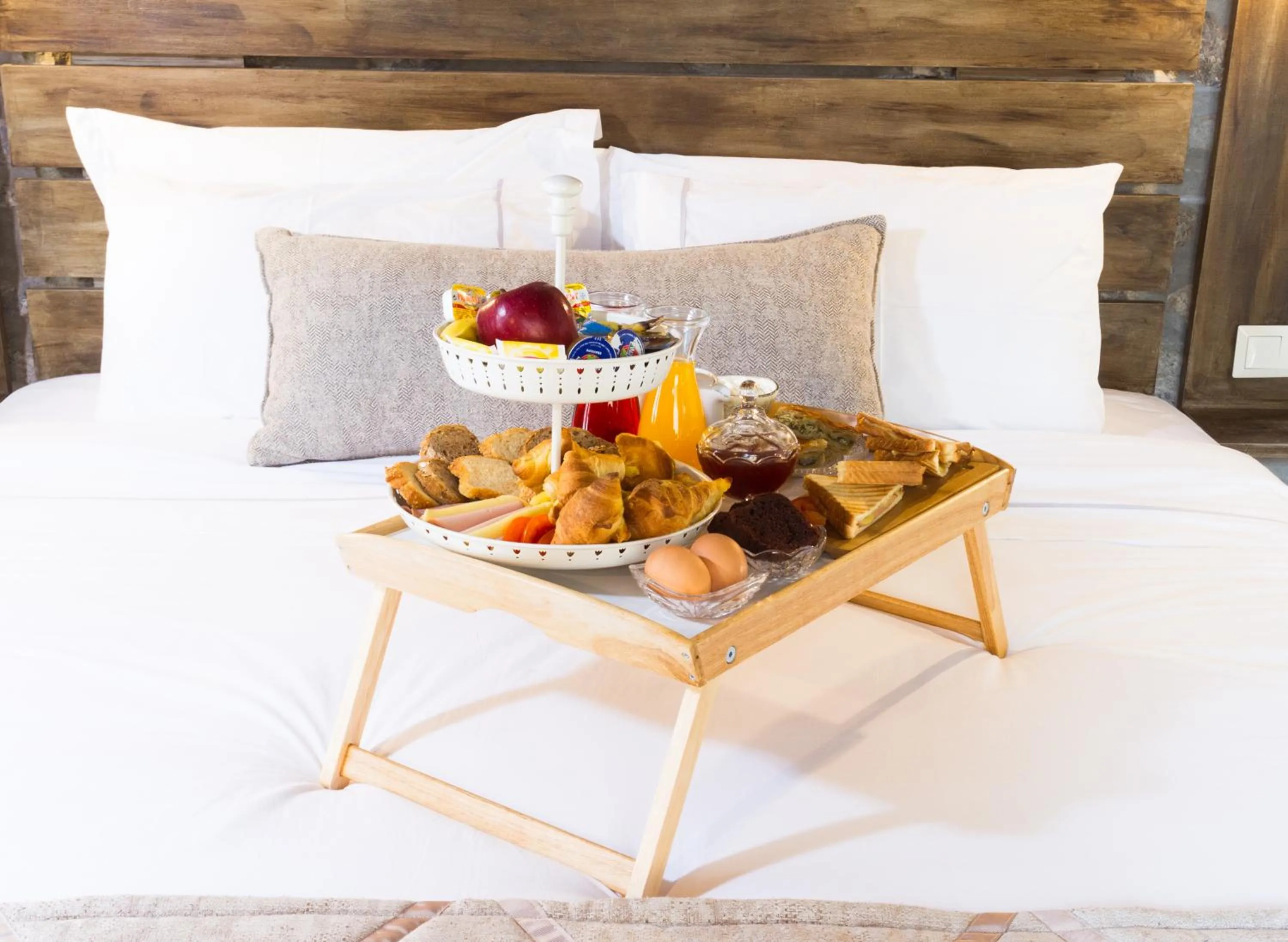 Food close-up, Bed in Mythic Valley