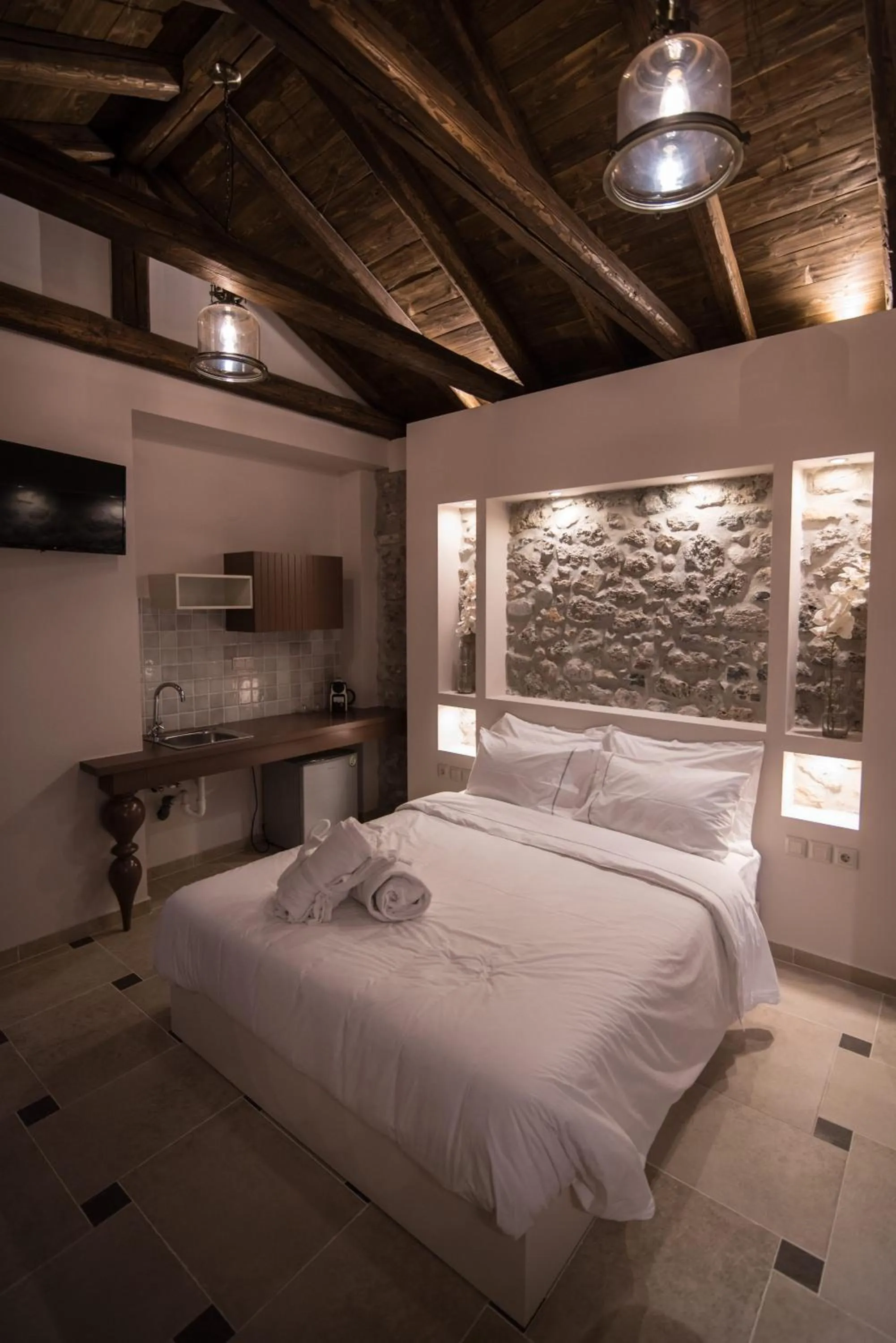 Bedroom, Bed in Mythic Valley