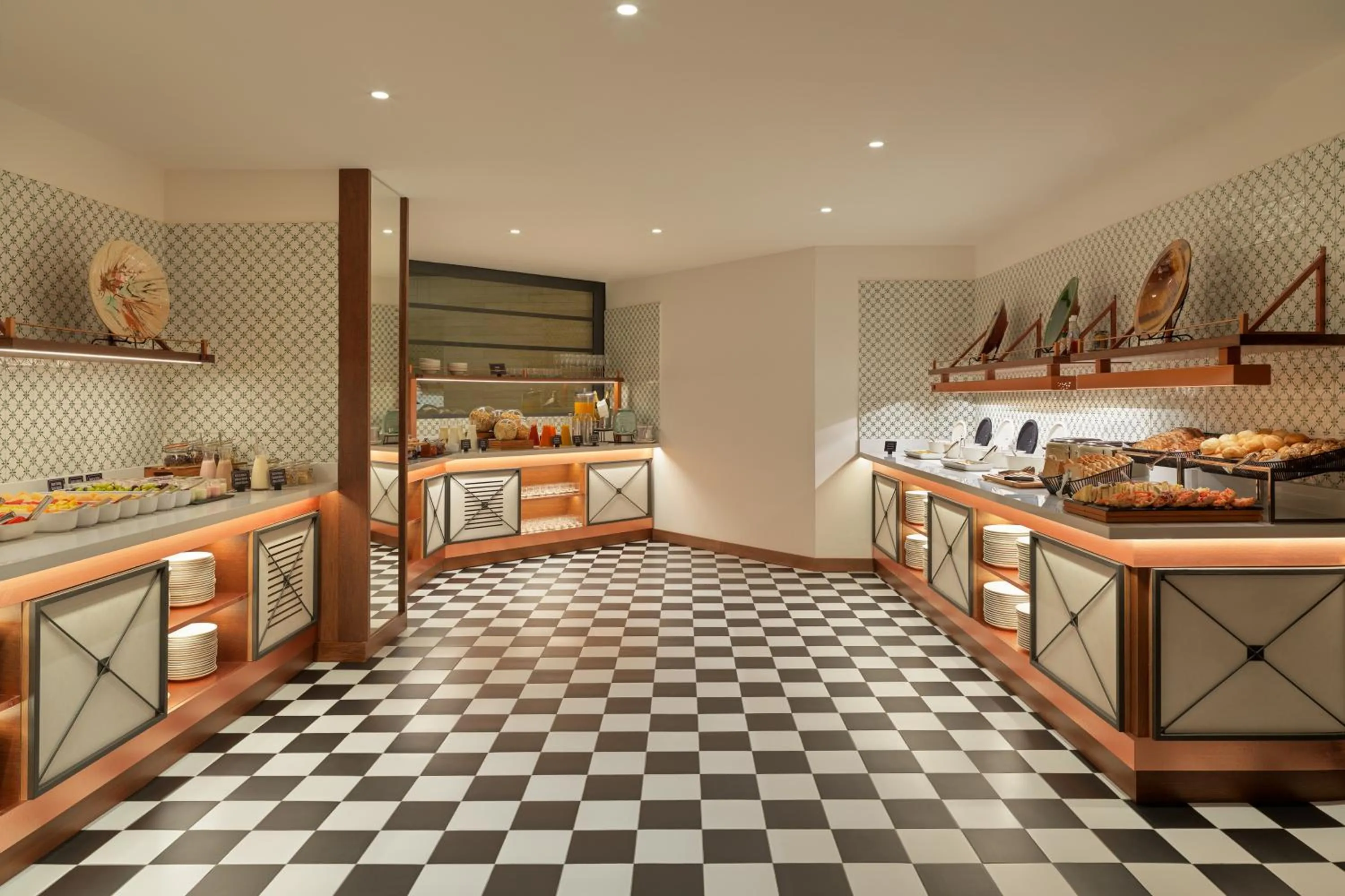 Restaurant/places to eat in H10 Casanova