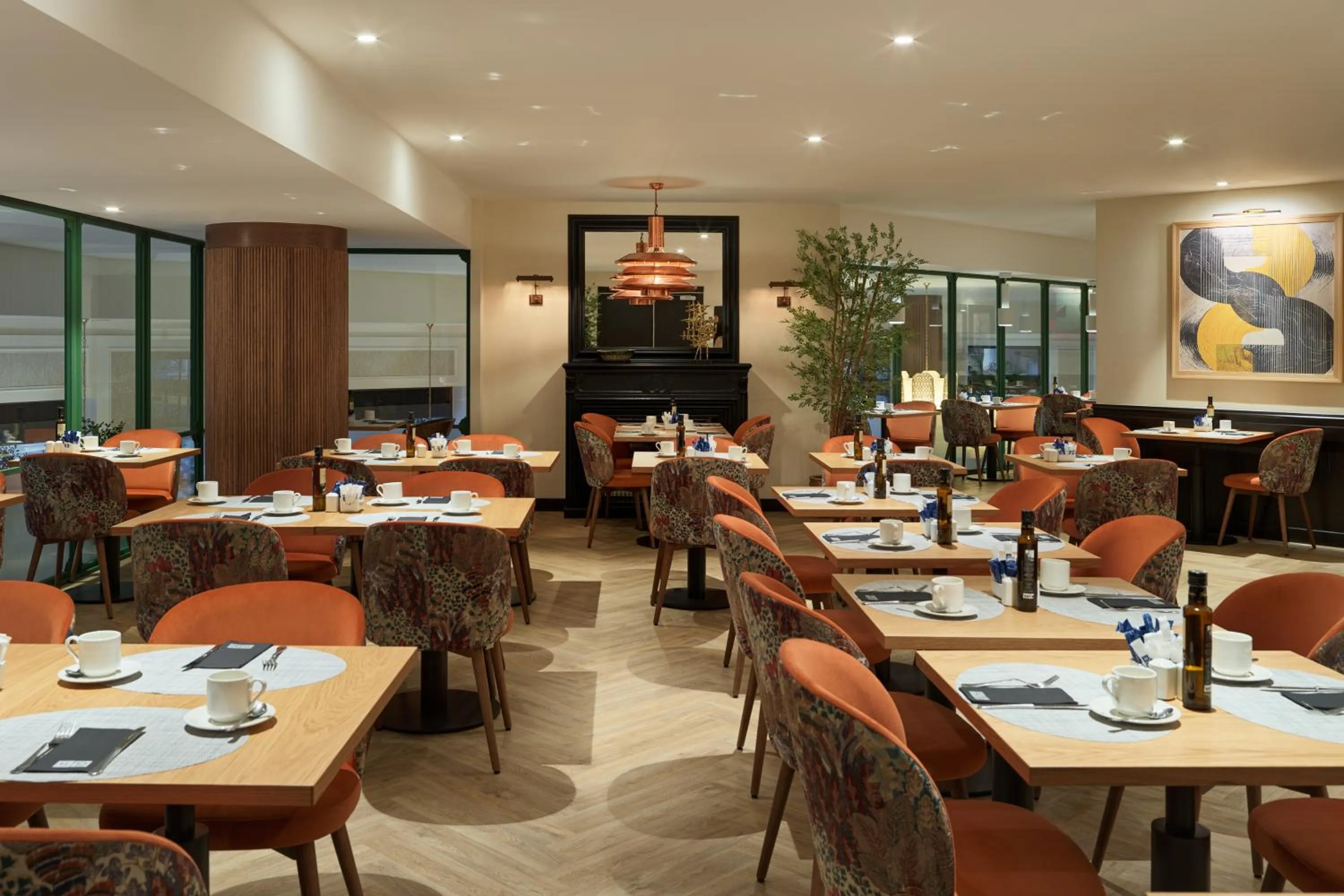 Restaurant/places to eat in H10 Casanova