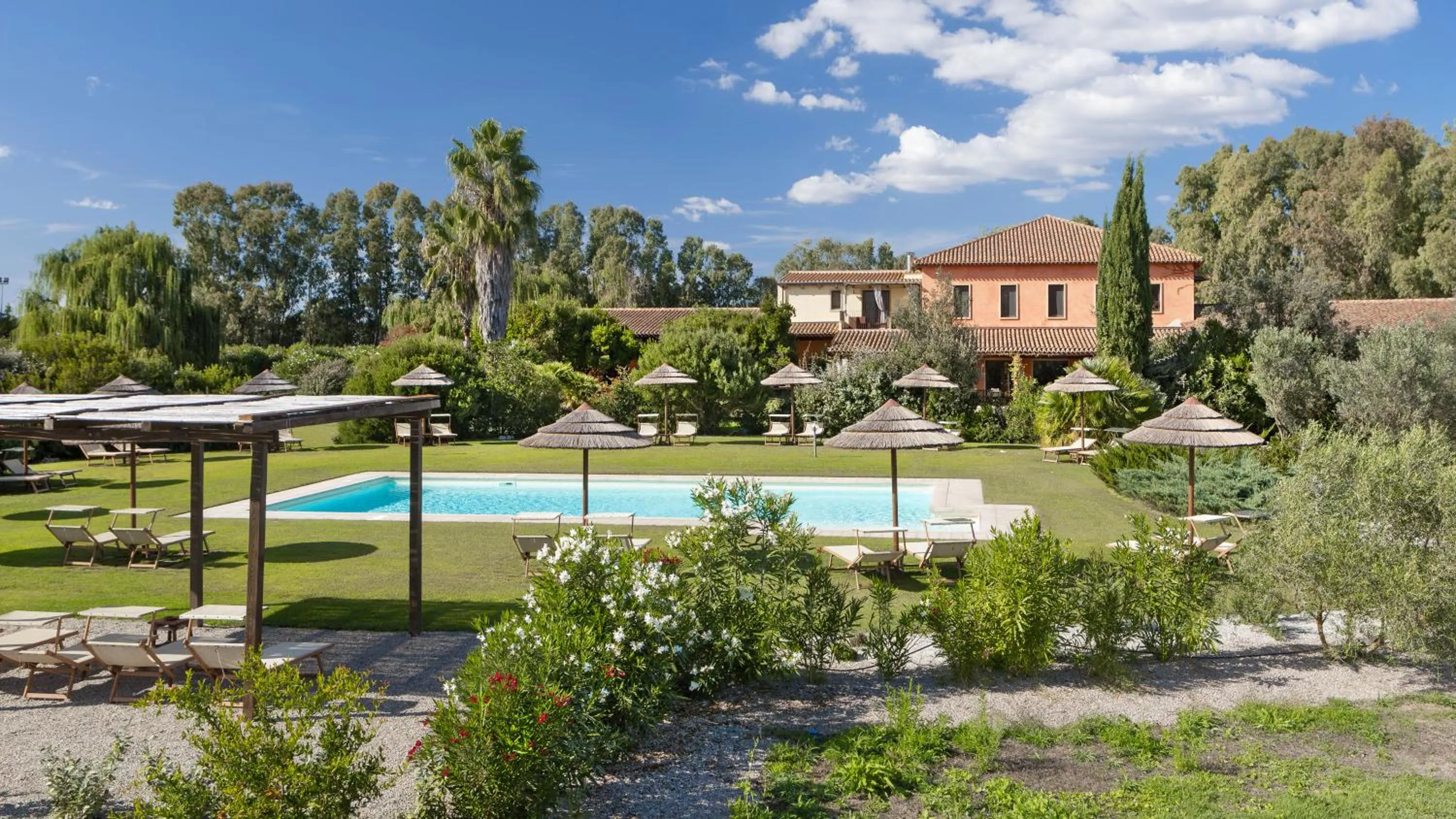 Pool view in Janas Country Resort