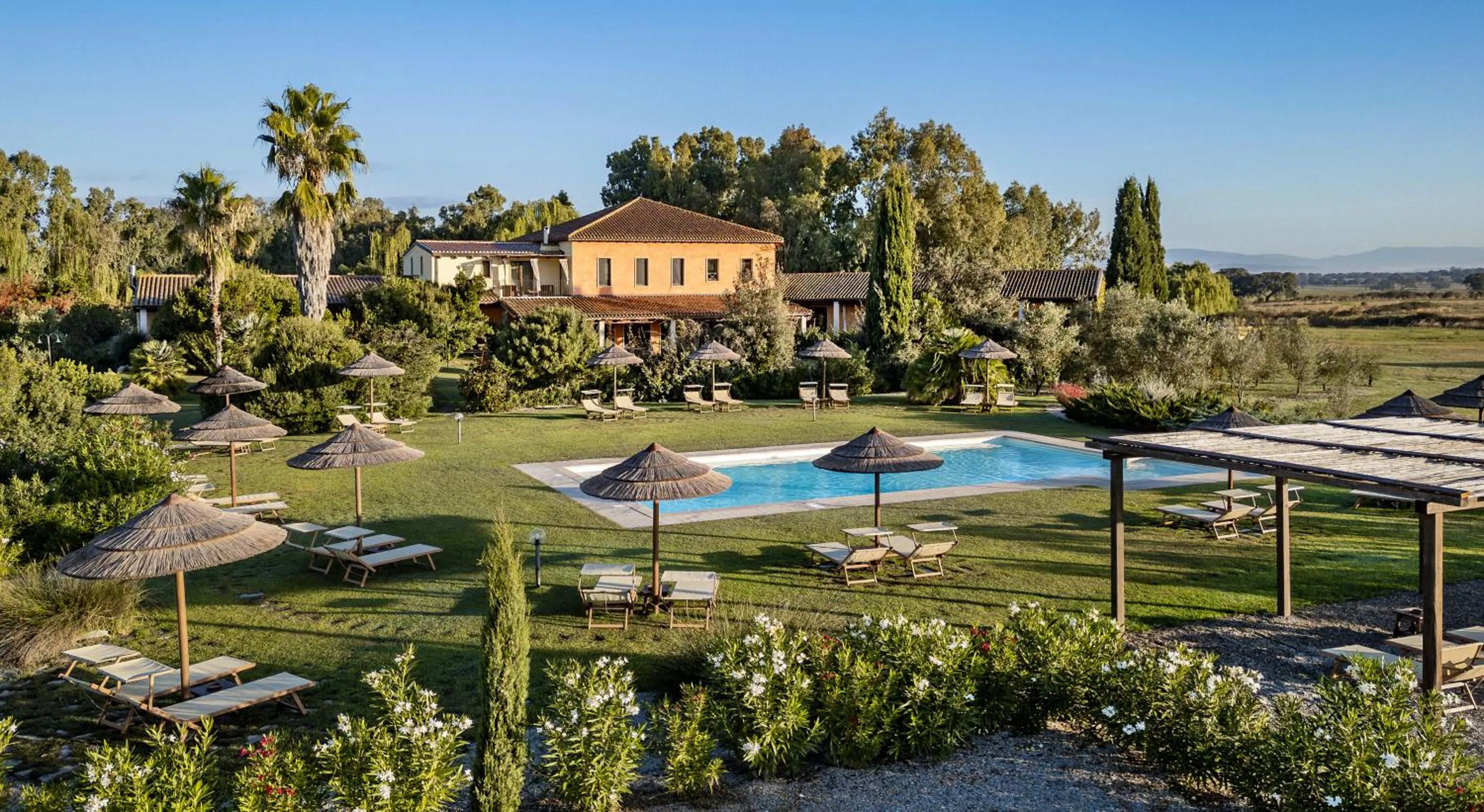 Garden view in Janas Country Resort