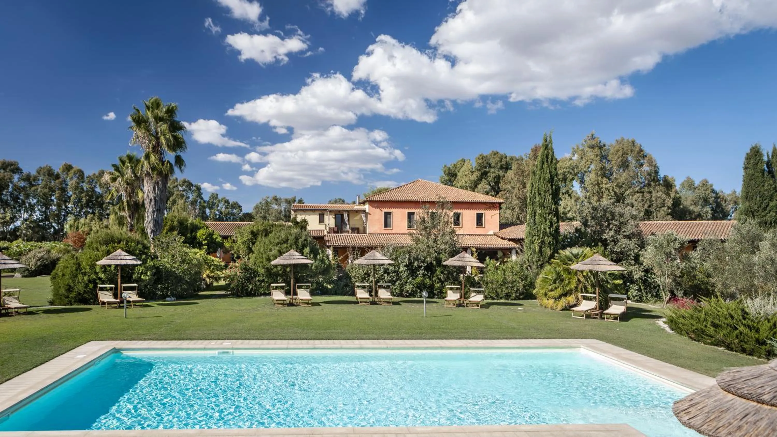Pool view in Janas Country Resort
