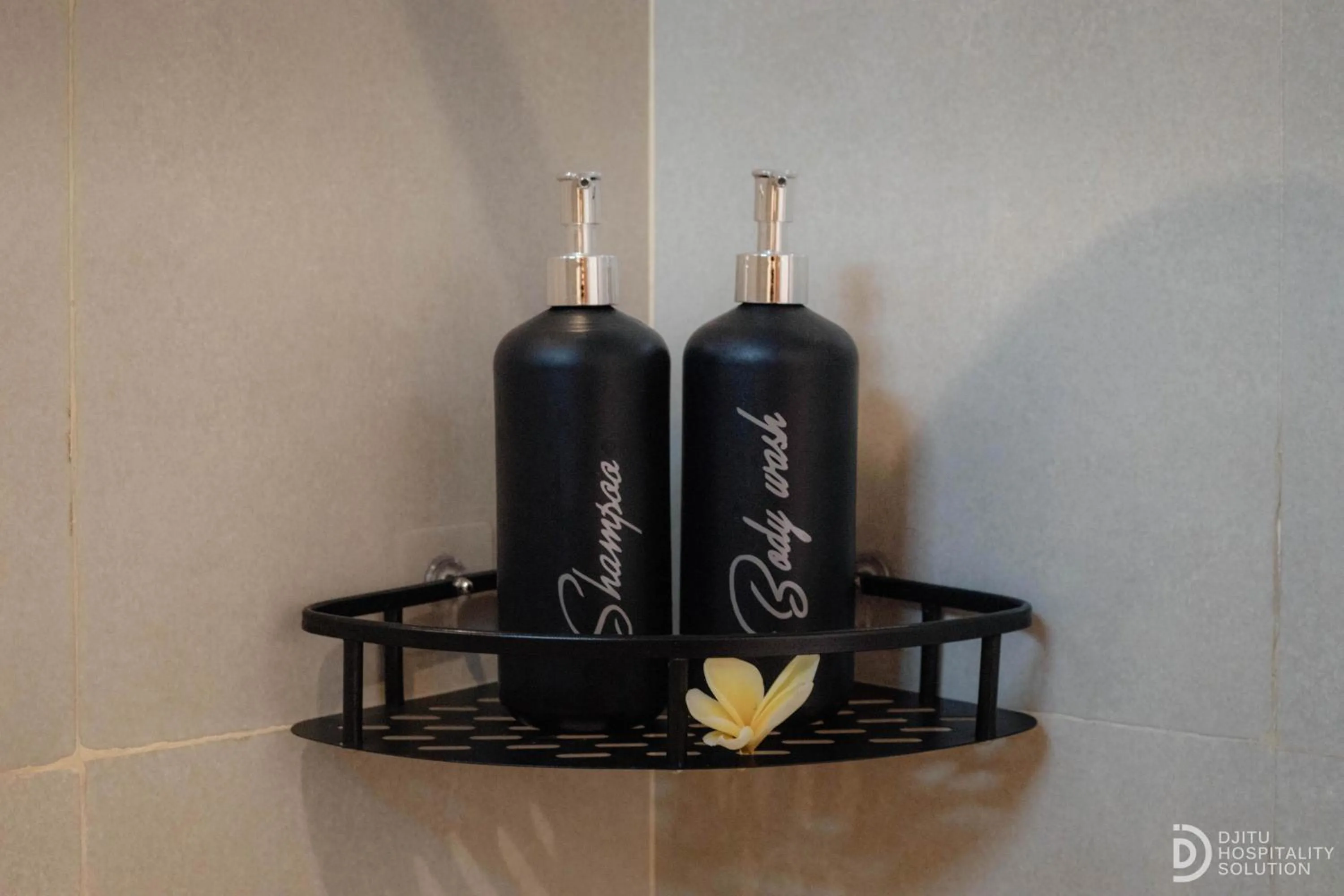 Bathroom in Suastika Lodge