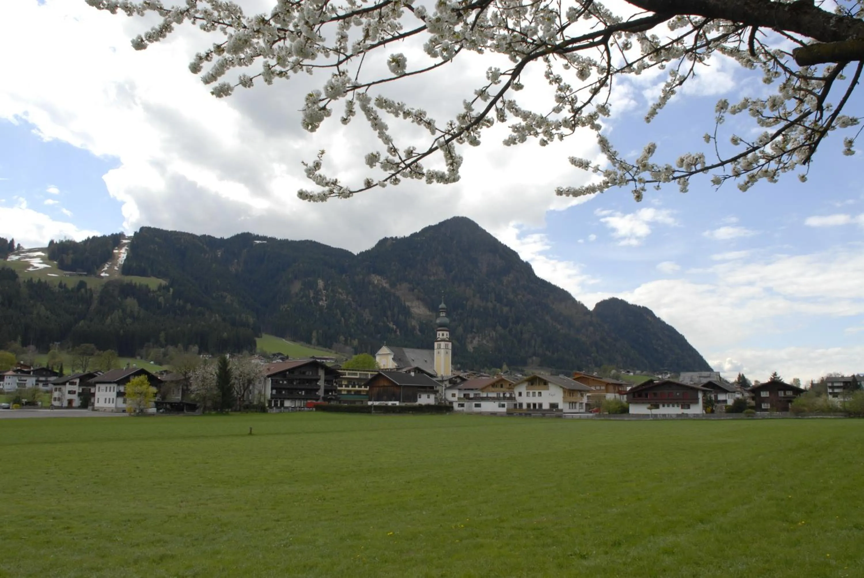 Spring in Hotel Stockerwirt