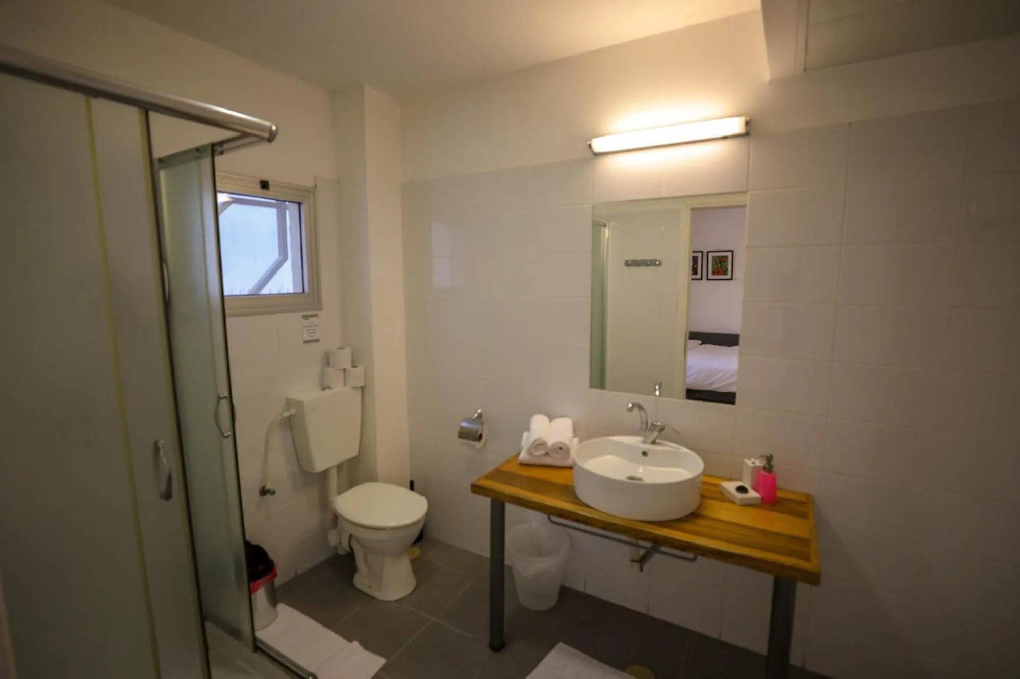 Bathroom in G38 Rental Apartment Building