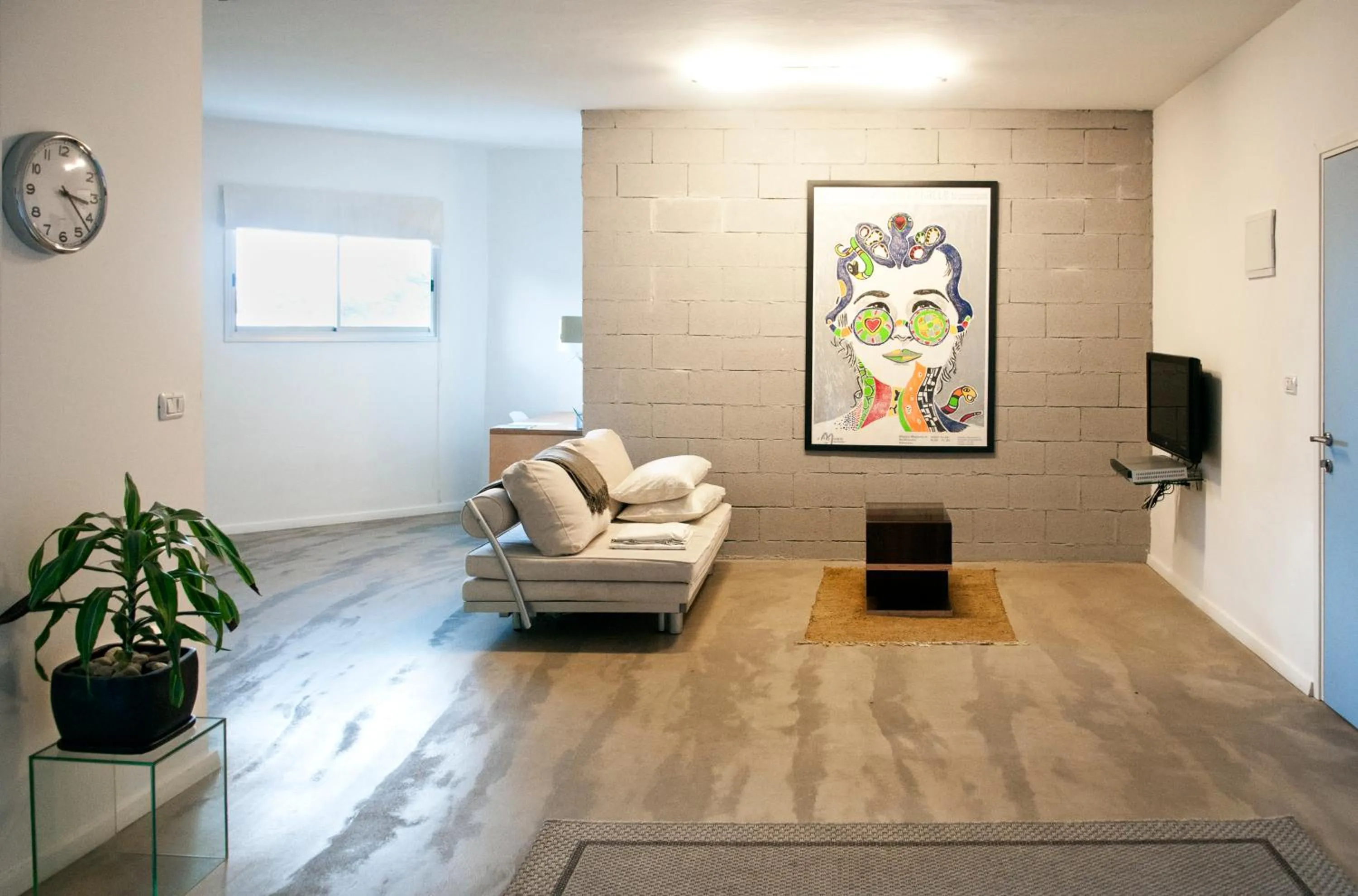 Seating area in G38 Rental Apartment Building