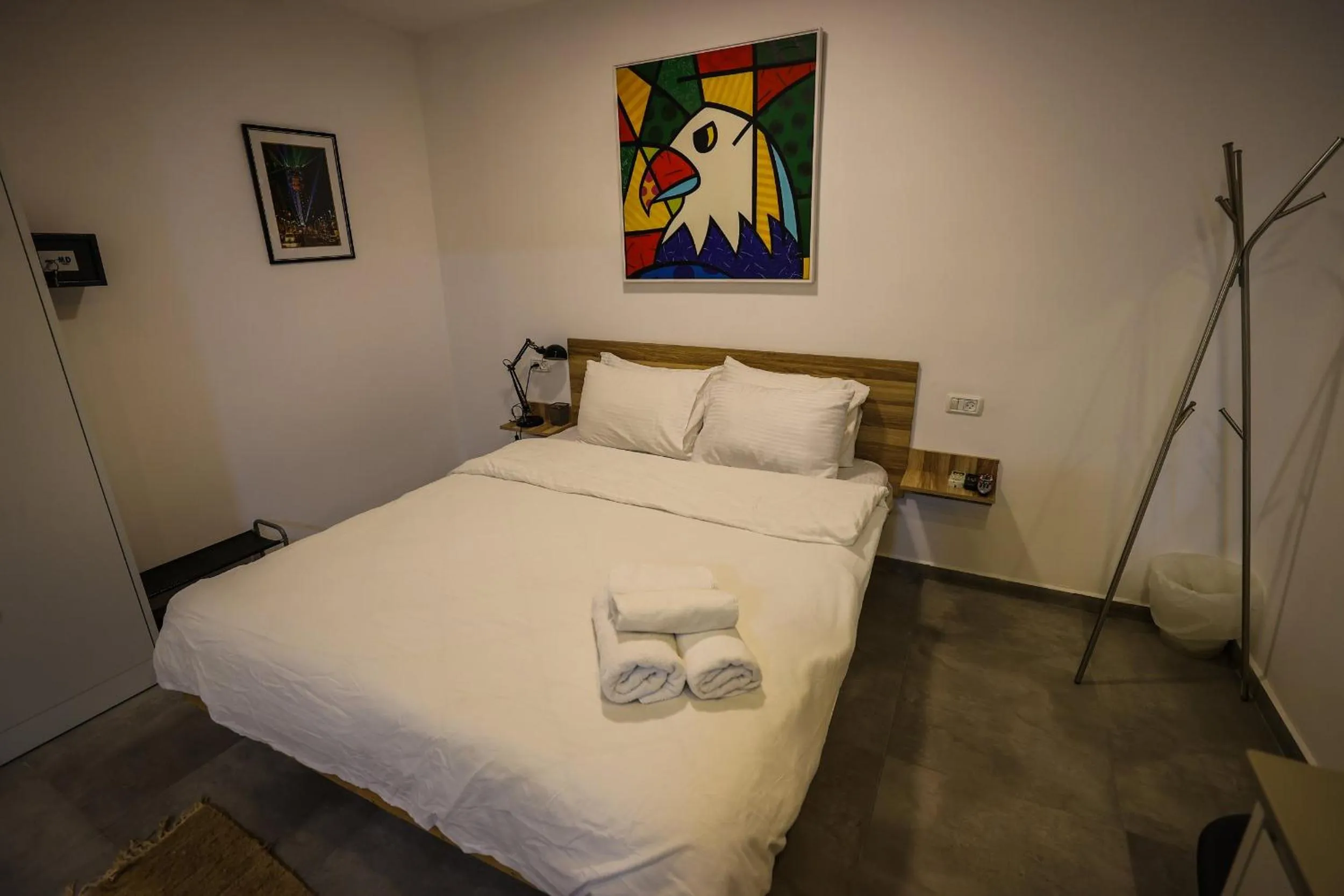 Bed in G38 Rental Apartment Building