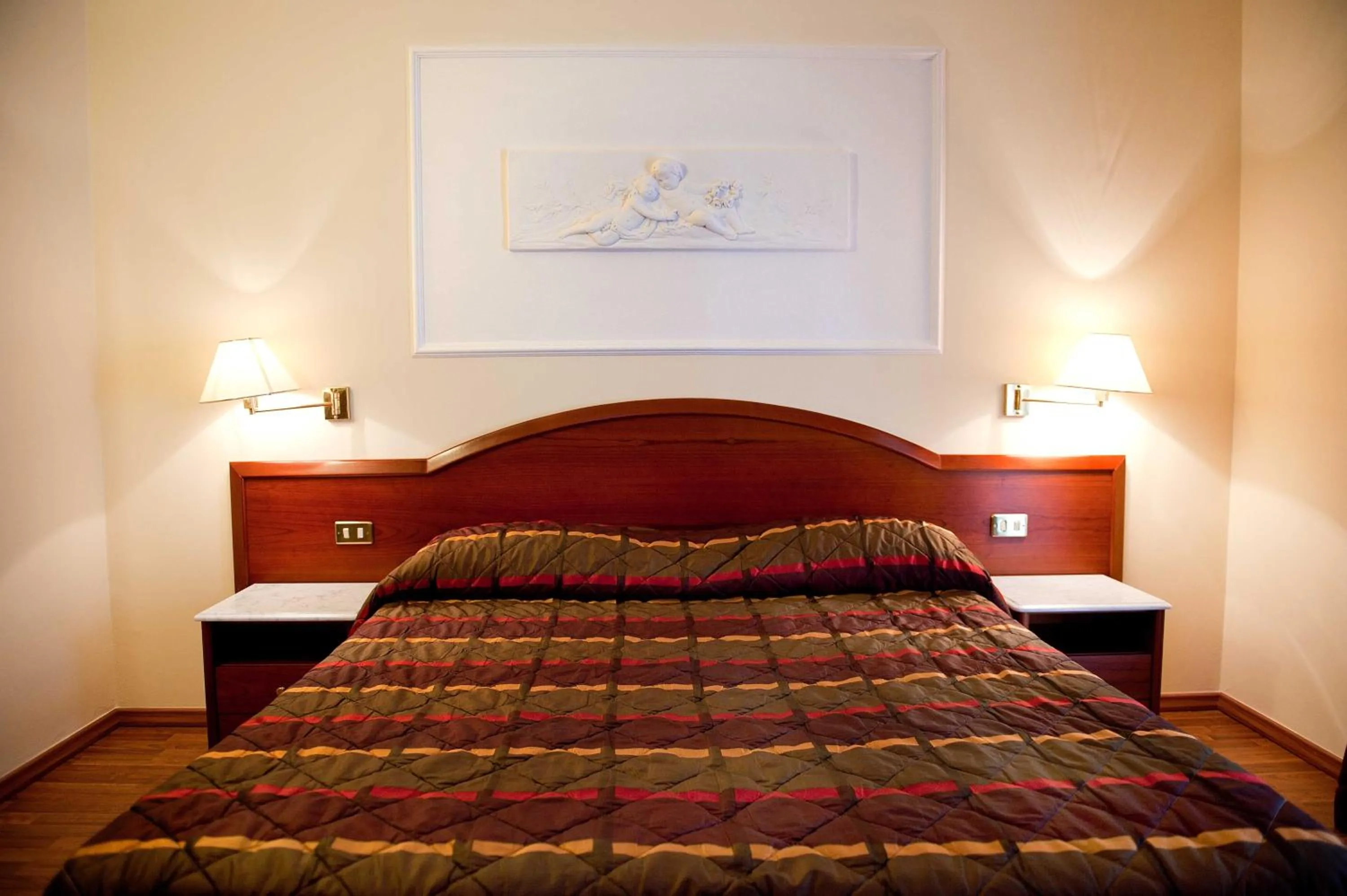 Bedroom, Bed in Hotel Benessere Villa Fiorita