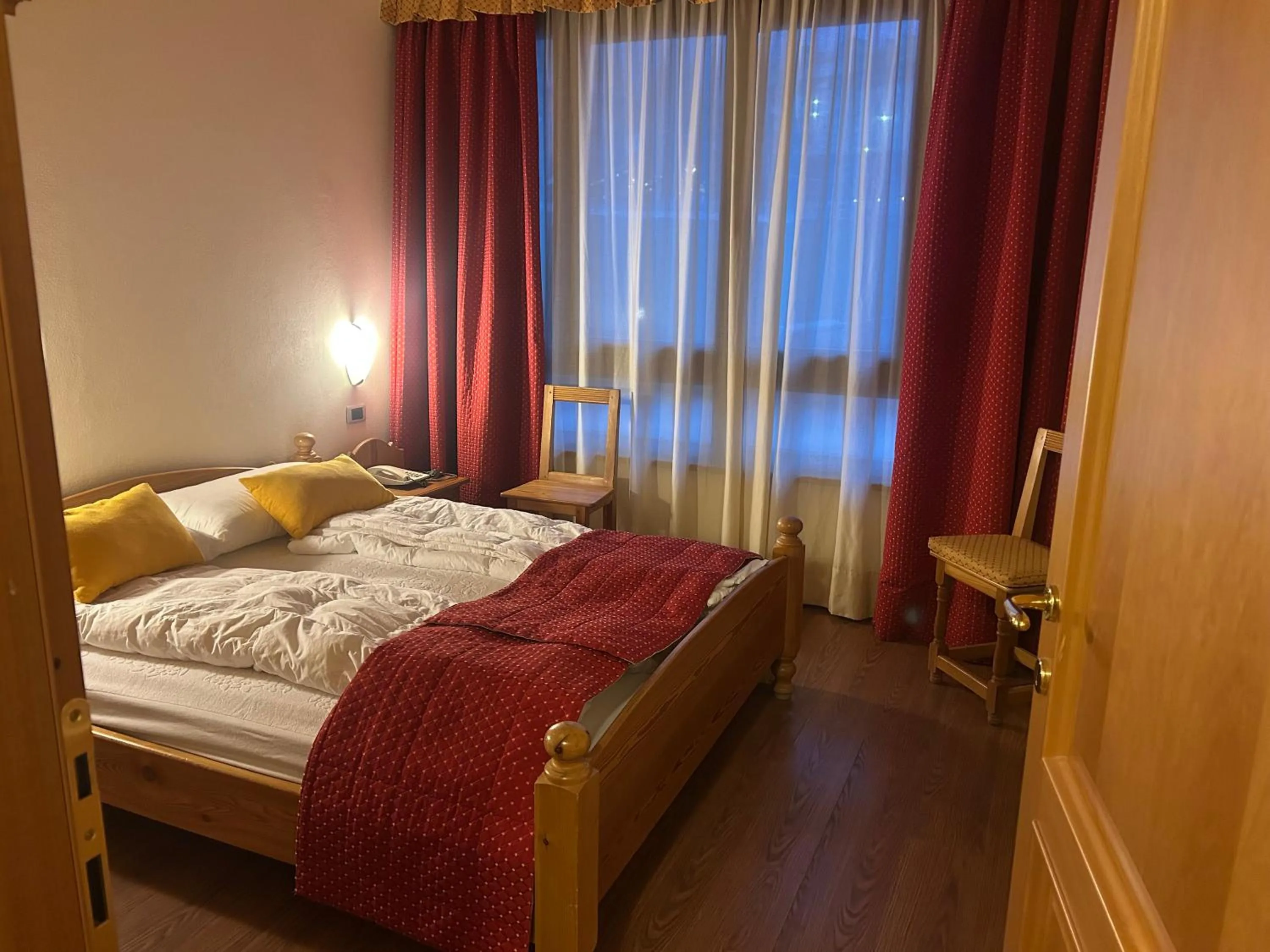 Bed in Hotel Stella Alpina