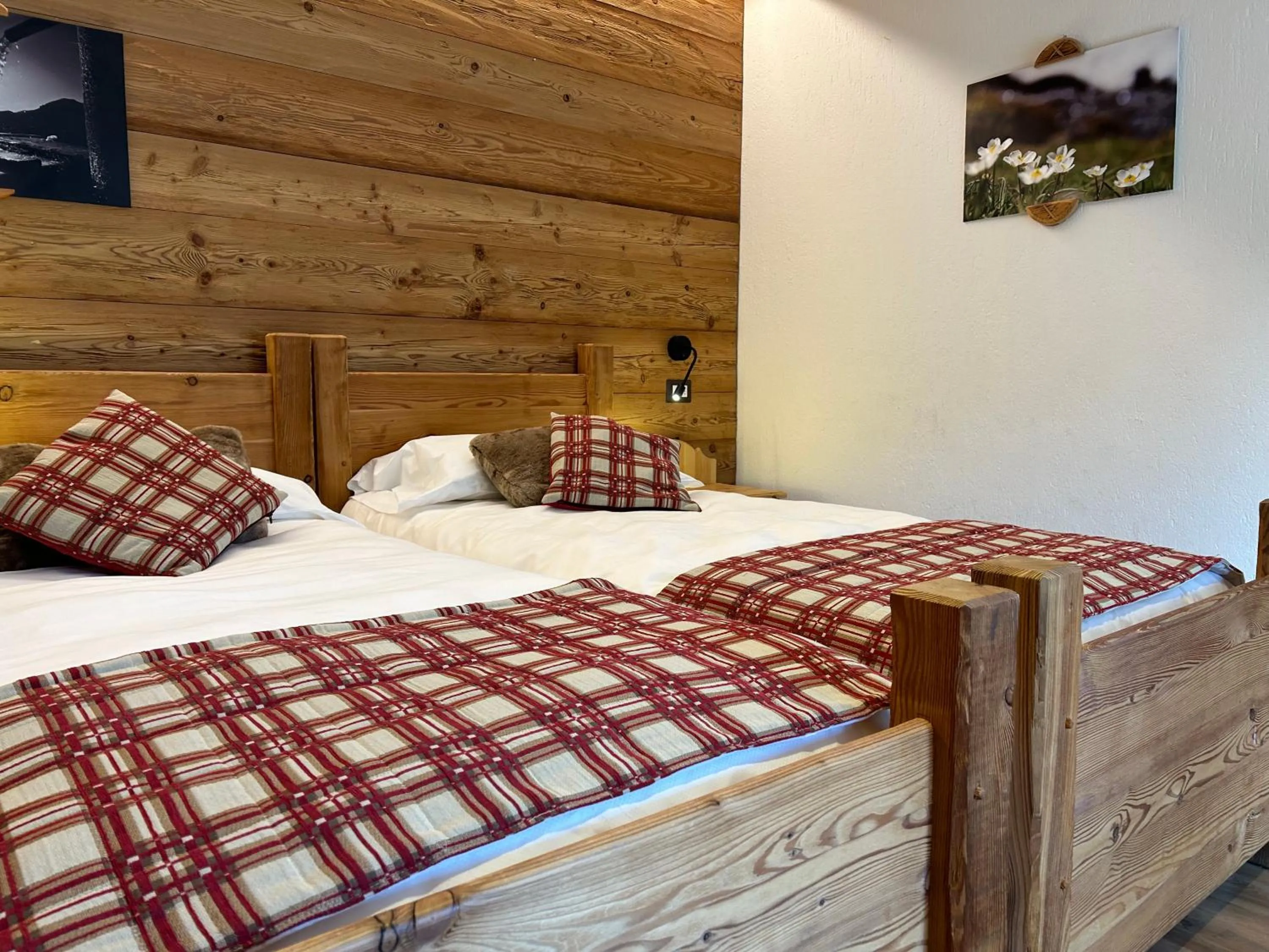 Bed in Hotel Stella Alpina