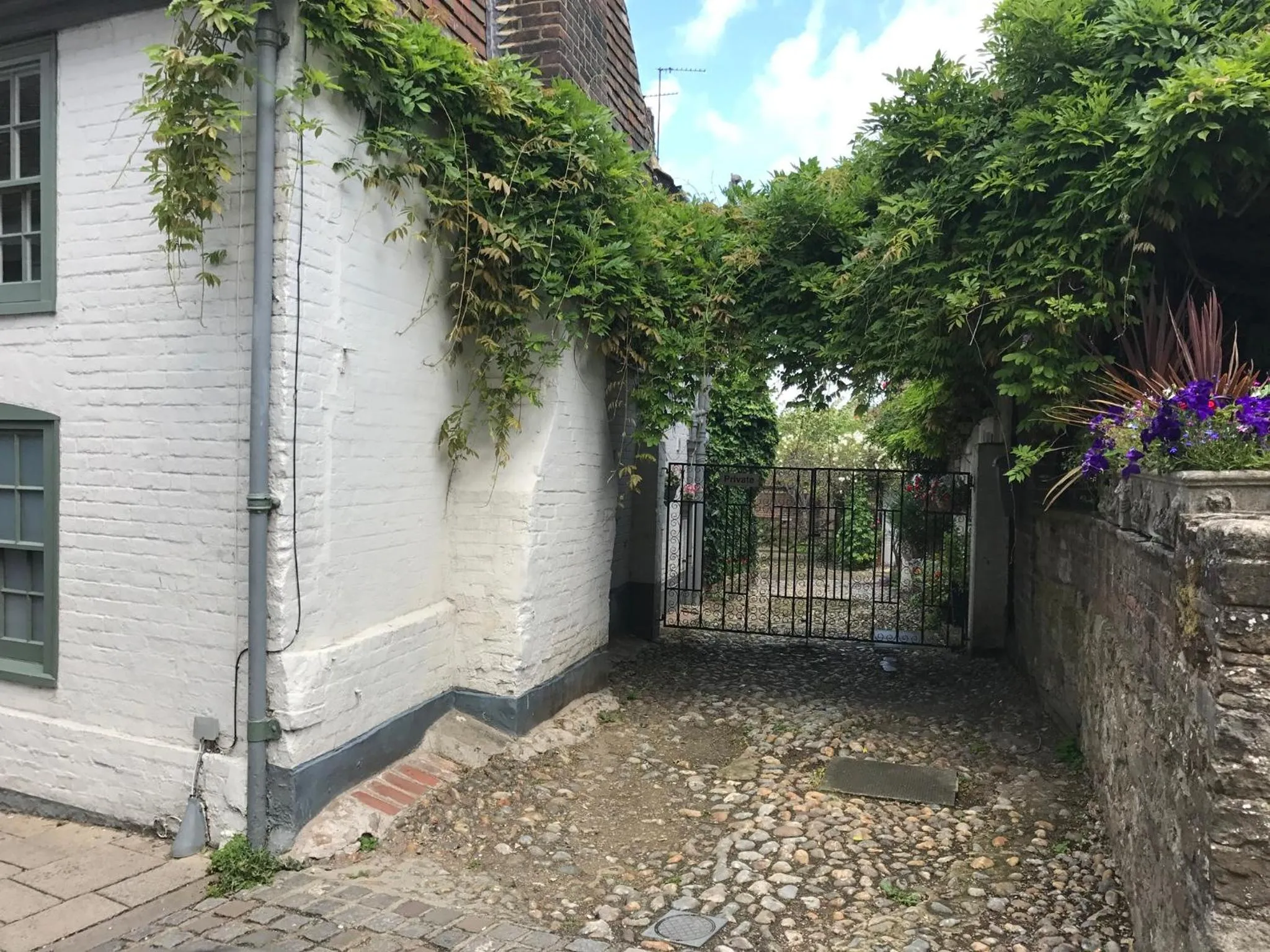 Quiet street view in The Tea House