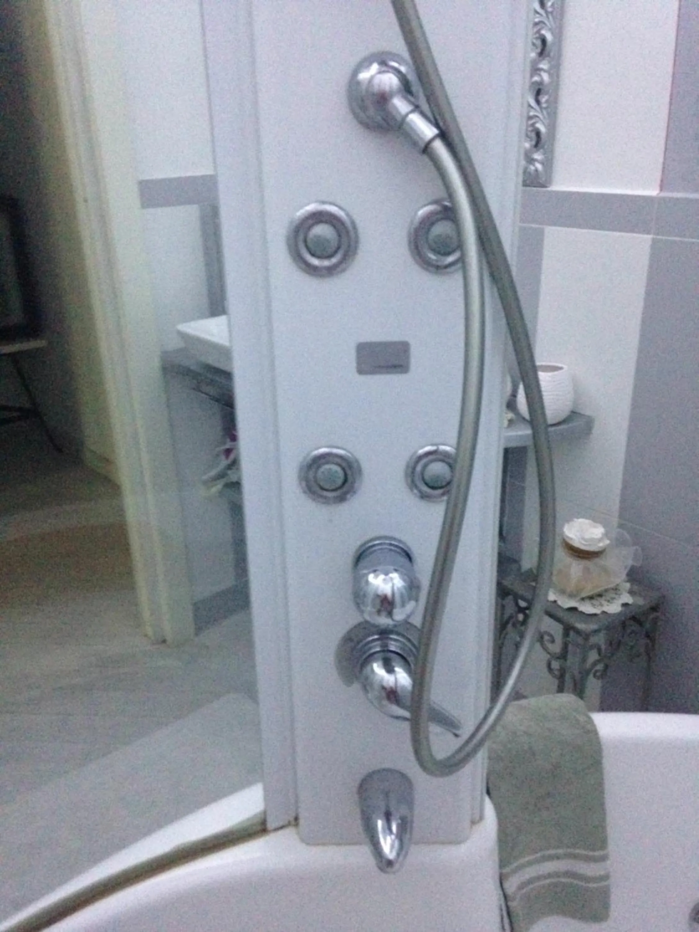 Shower in B&B Piccolo Paradiso