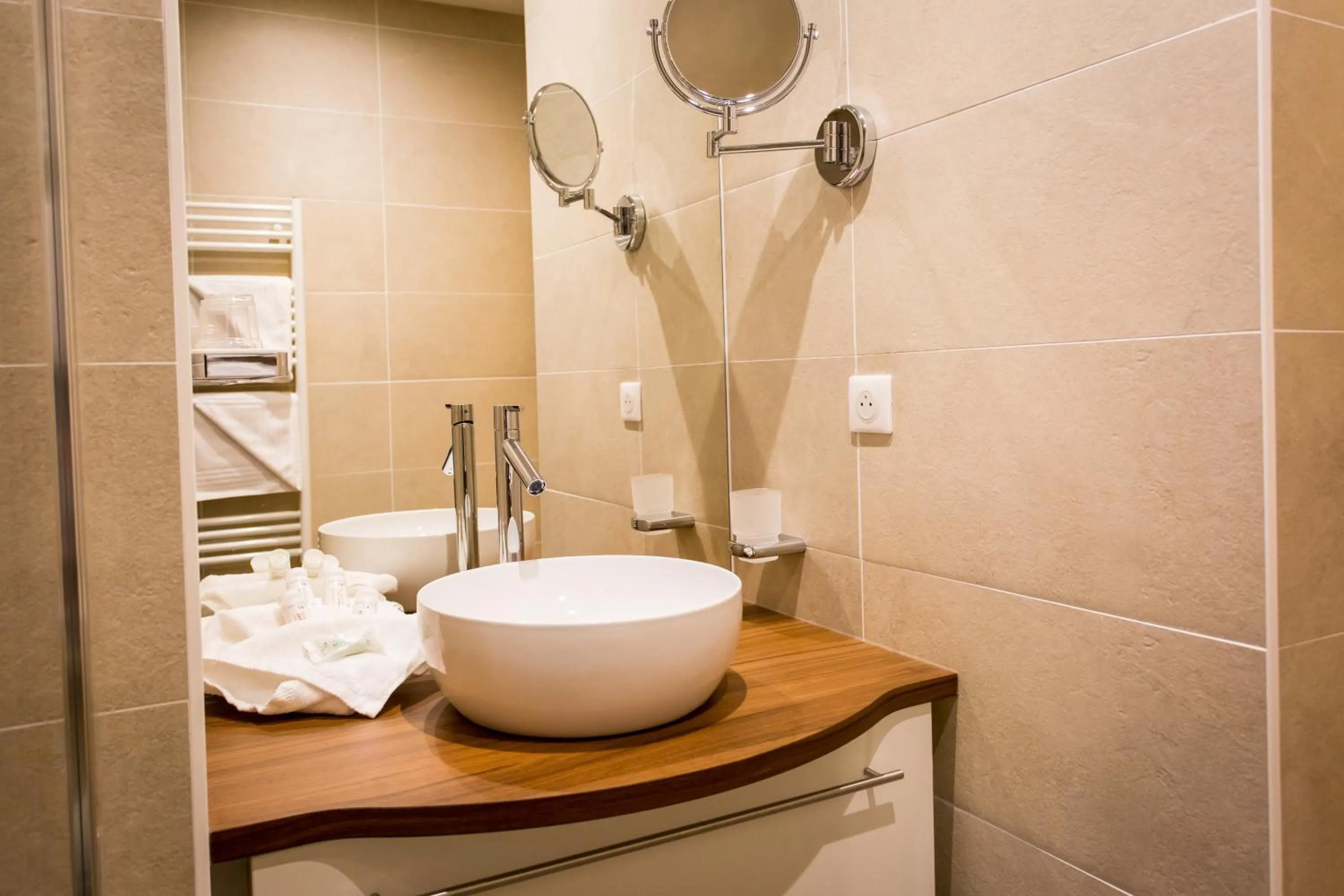 Bathroom in Hotel Restaurant Mont Champ du Feu