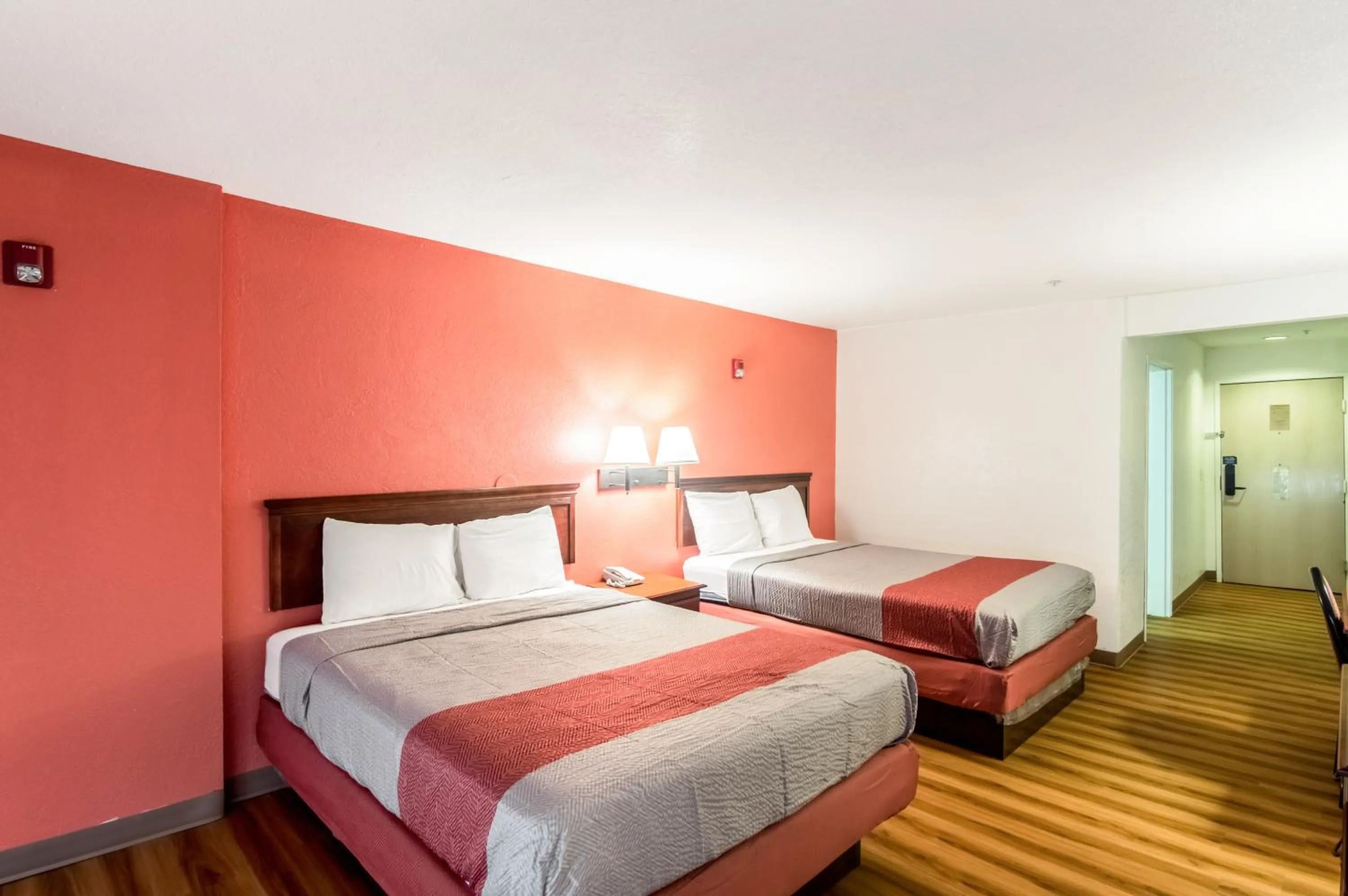 Bedroom, Bed in Motel 6-Oklahoma City, OK