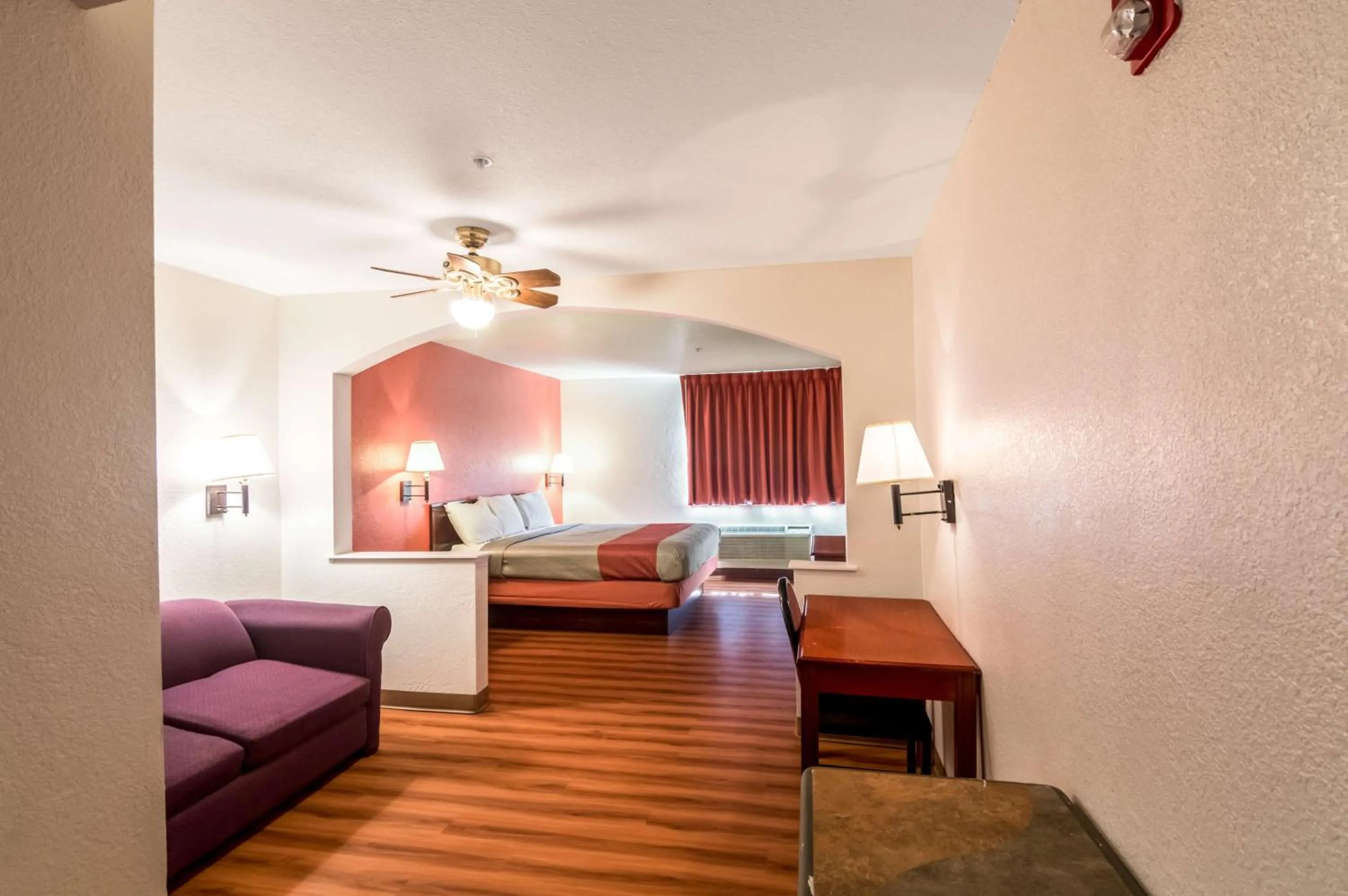 People, Bed in Motel 6-Oklahoma City, OK