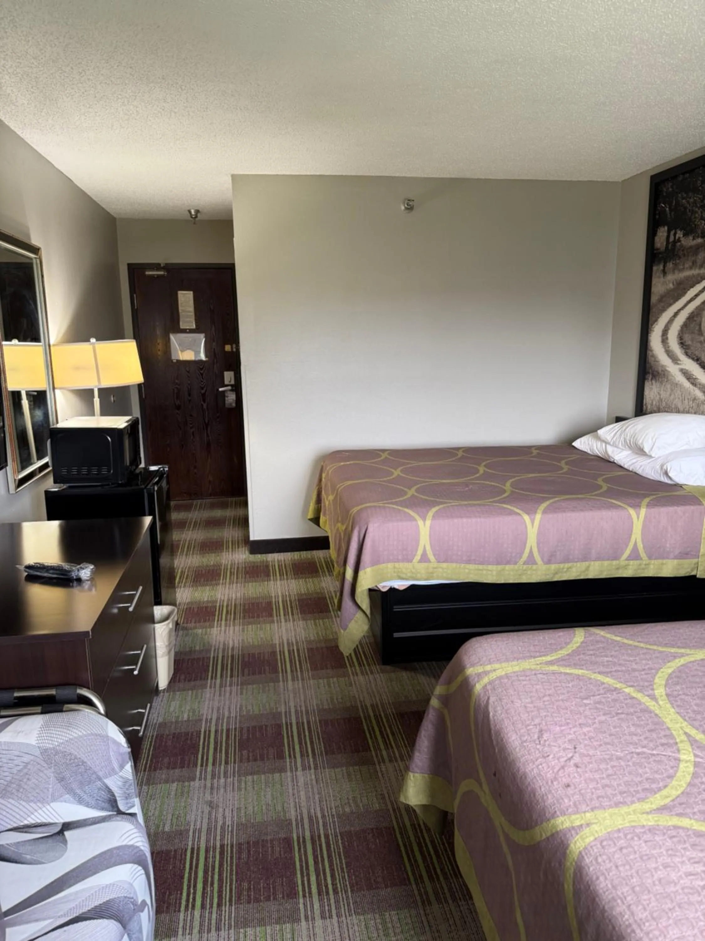 Bed in Super 8 by Wyndham Campbellsville KY