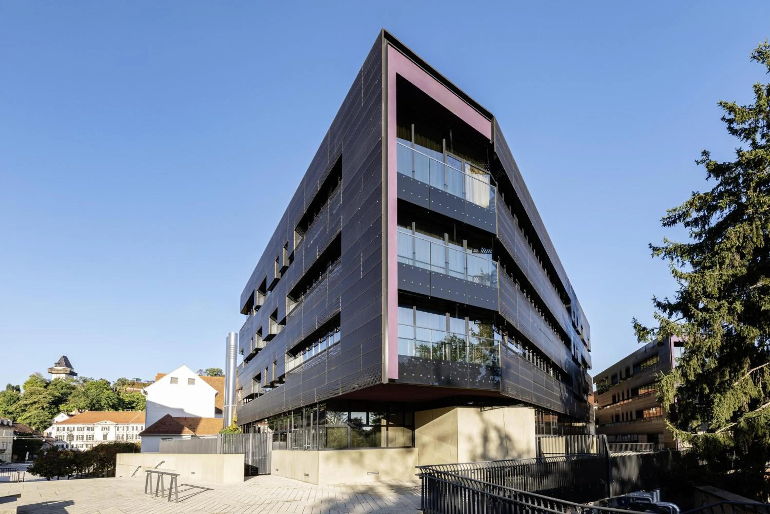 Property building in NH Graz City