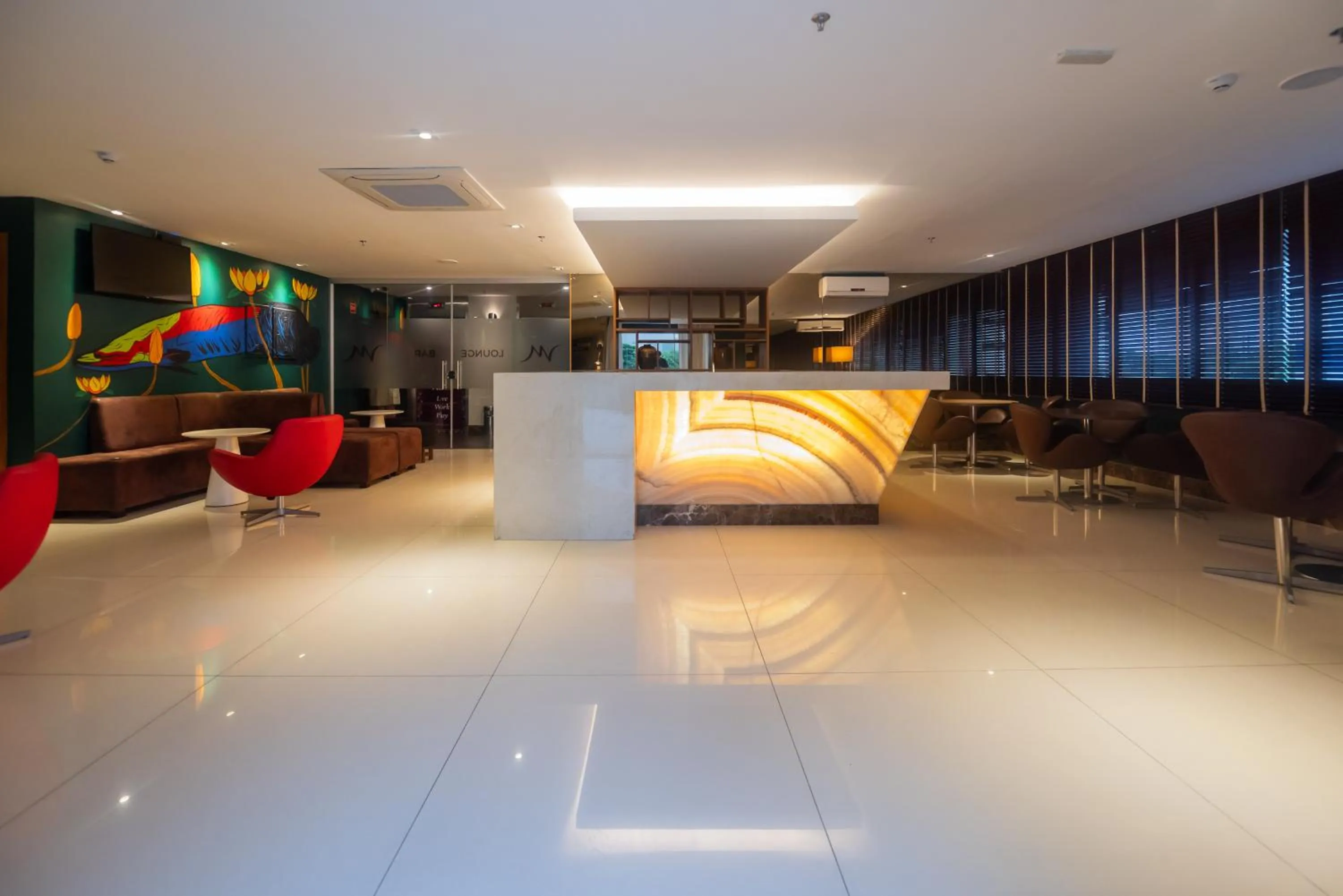 Lounge or bar in Mercure Belem Boulevard