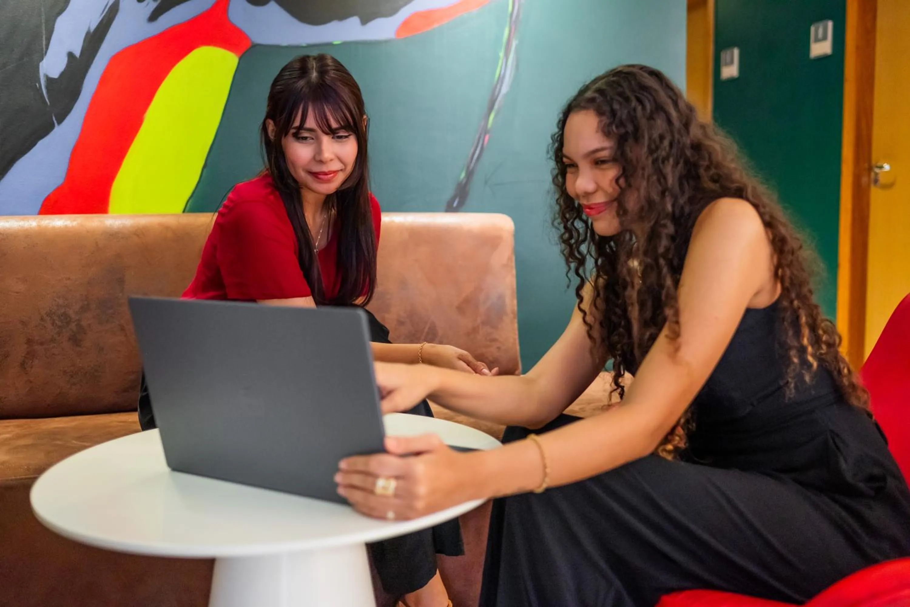 People in Mercure Belem Boulevard