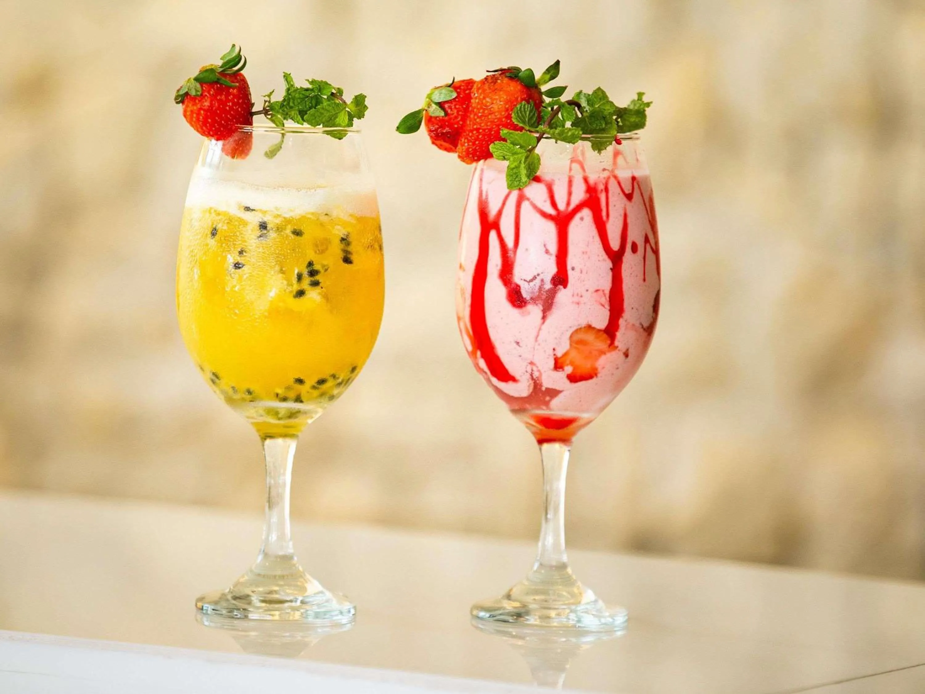 Restaurant/places to eat in Mercure Belem Boulevard