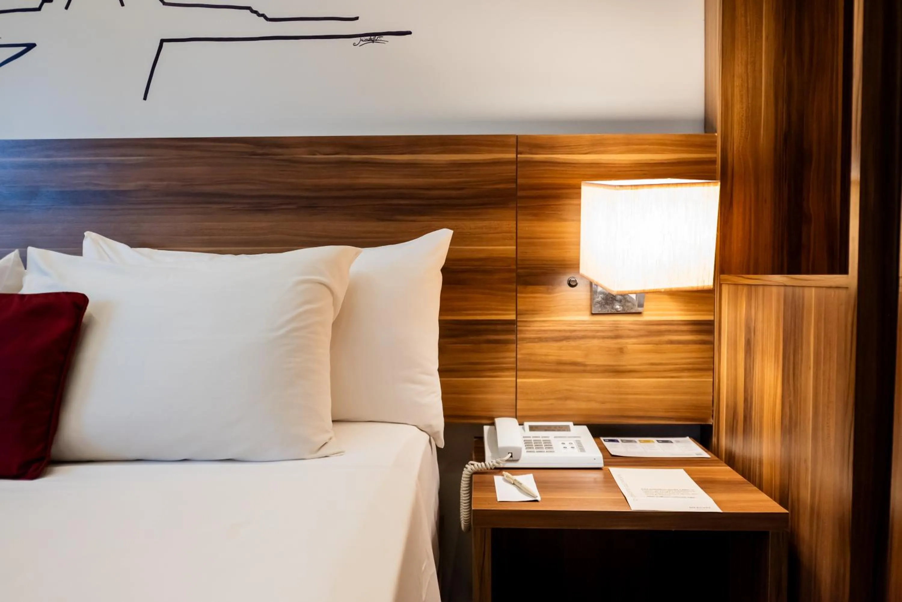 Bedroom, Bed in Mercure Belem Boulevard