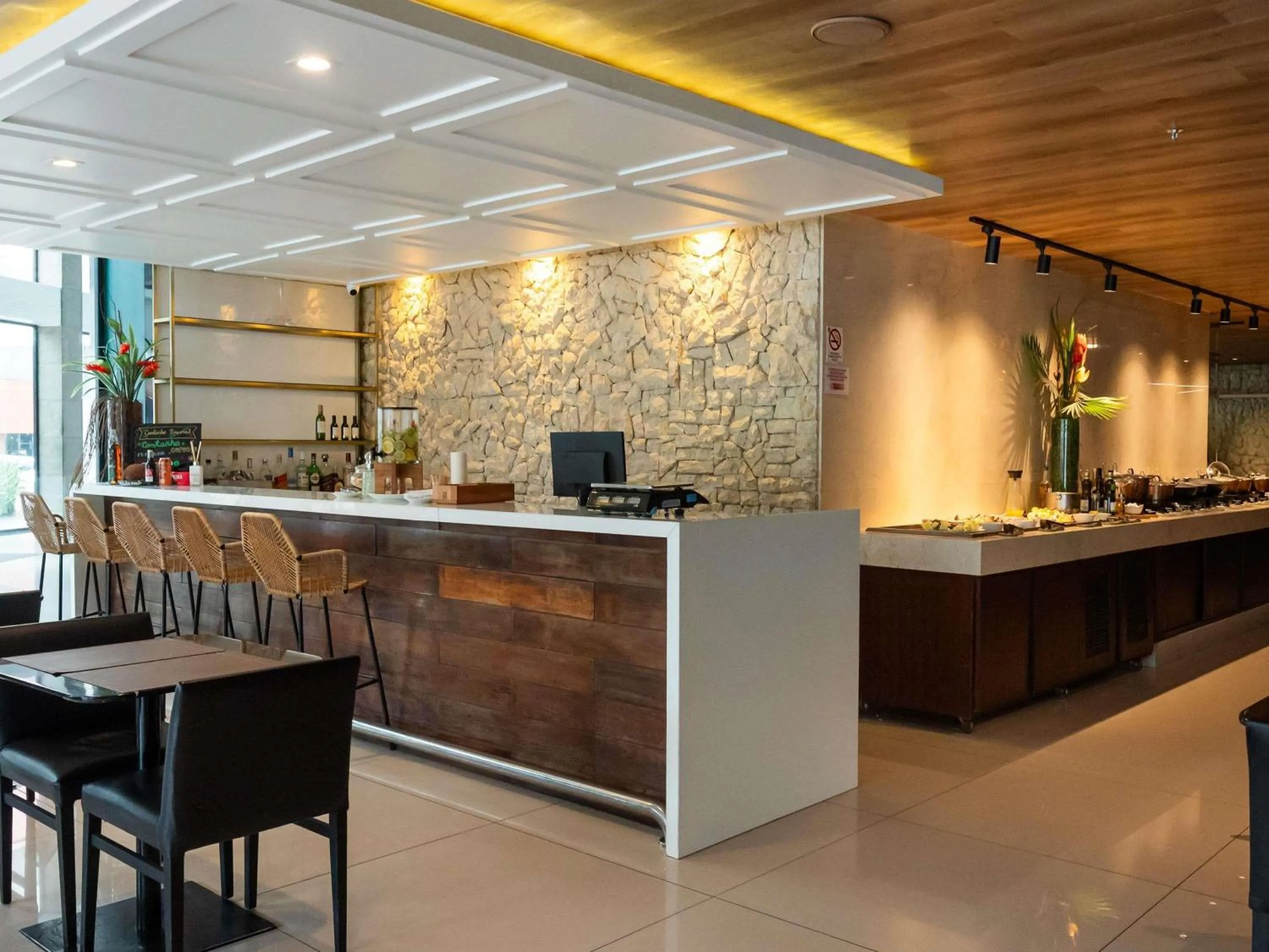 Property building in Mercure Belem Boulevard