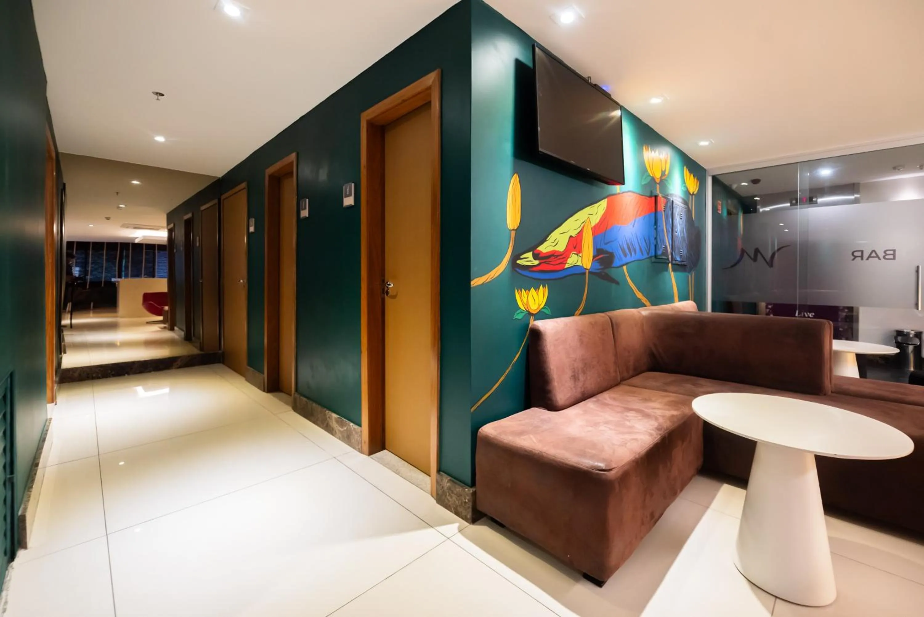 Lounge or bar in Mercure Belem Boulevard