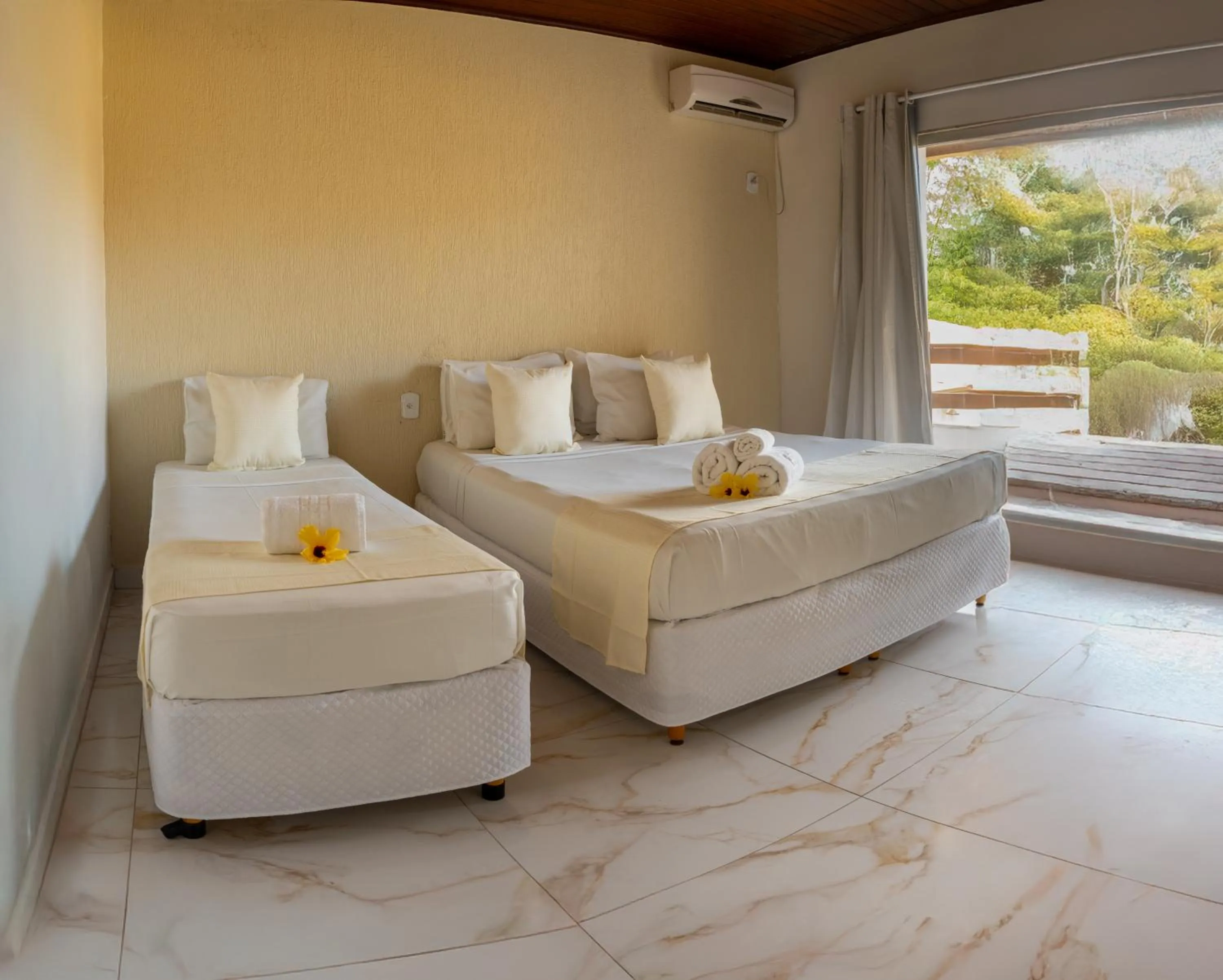 Photo of the whole room, Bed in Andimar Hotel