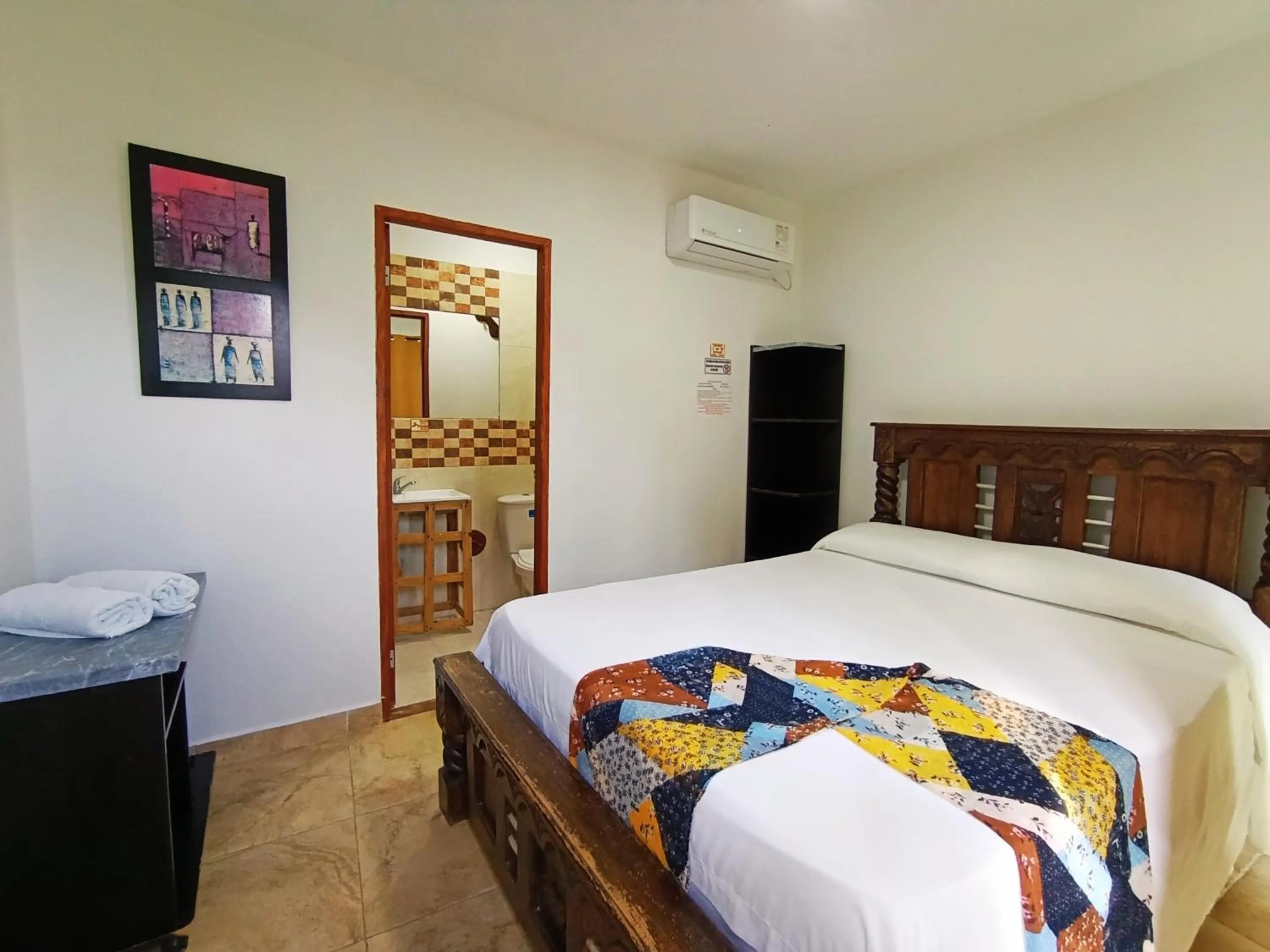 Photo of the whole room, Bed in The Rock House Eco