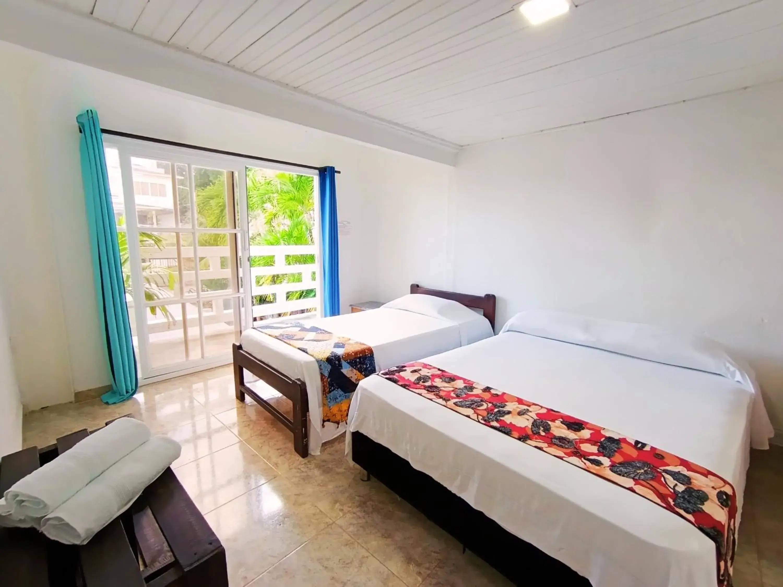 Triple Room no Air Conditioning in The Rock House Eco Triple Room no Air Conditioning in The Rock House Eco