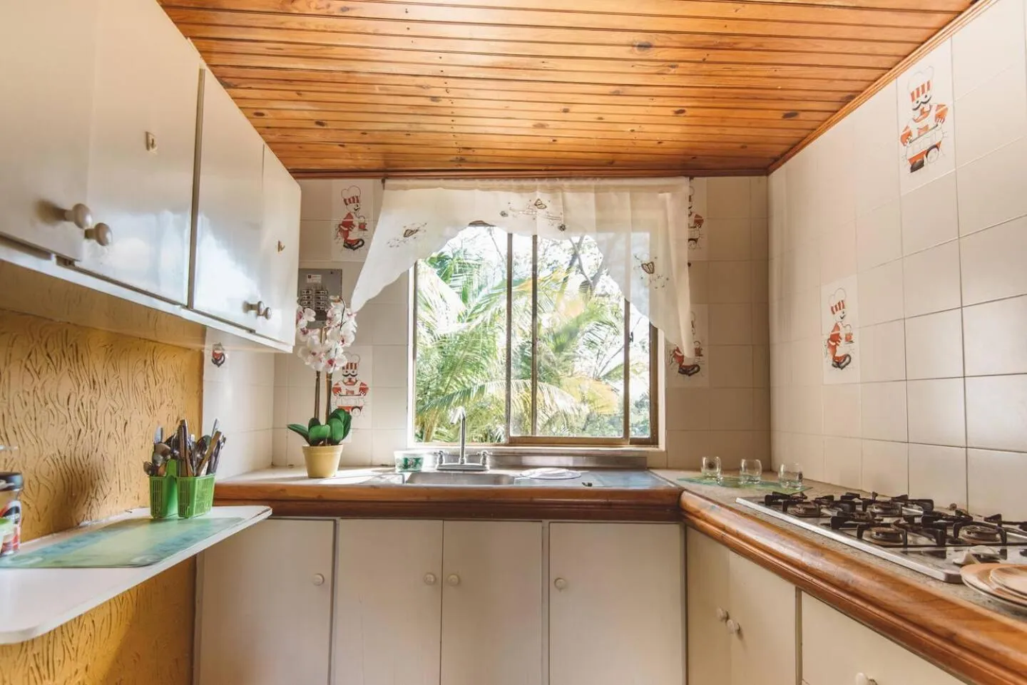 Kitchen or kitchenette in The Rock House Eco