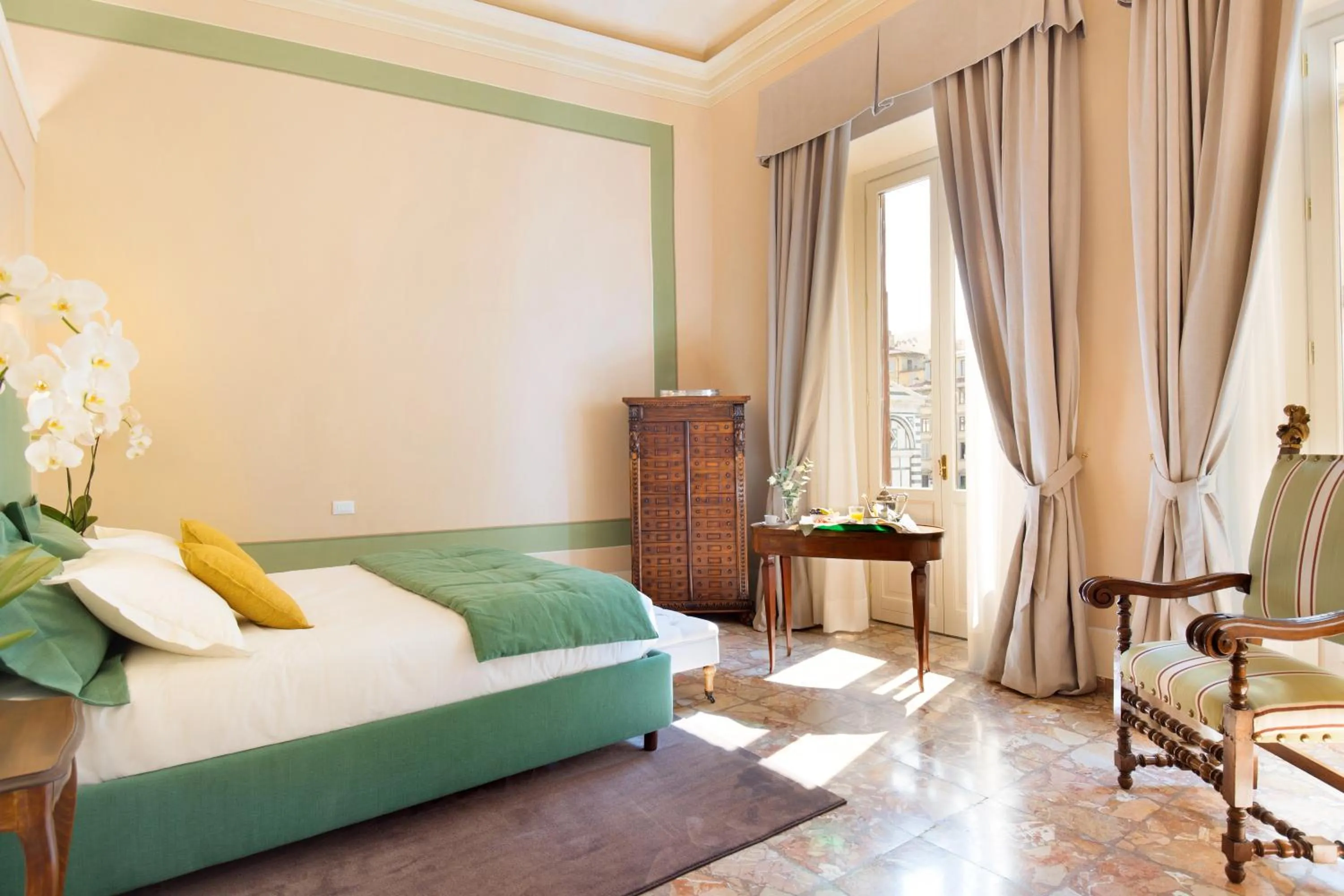 Photo of the whole room, Bed in B&B Cerretani Palace