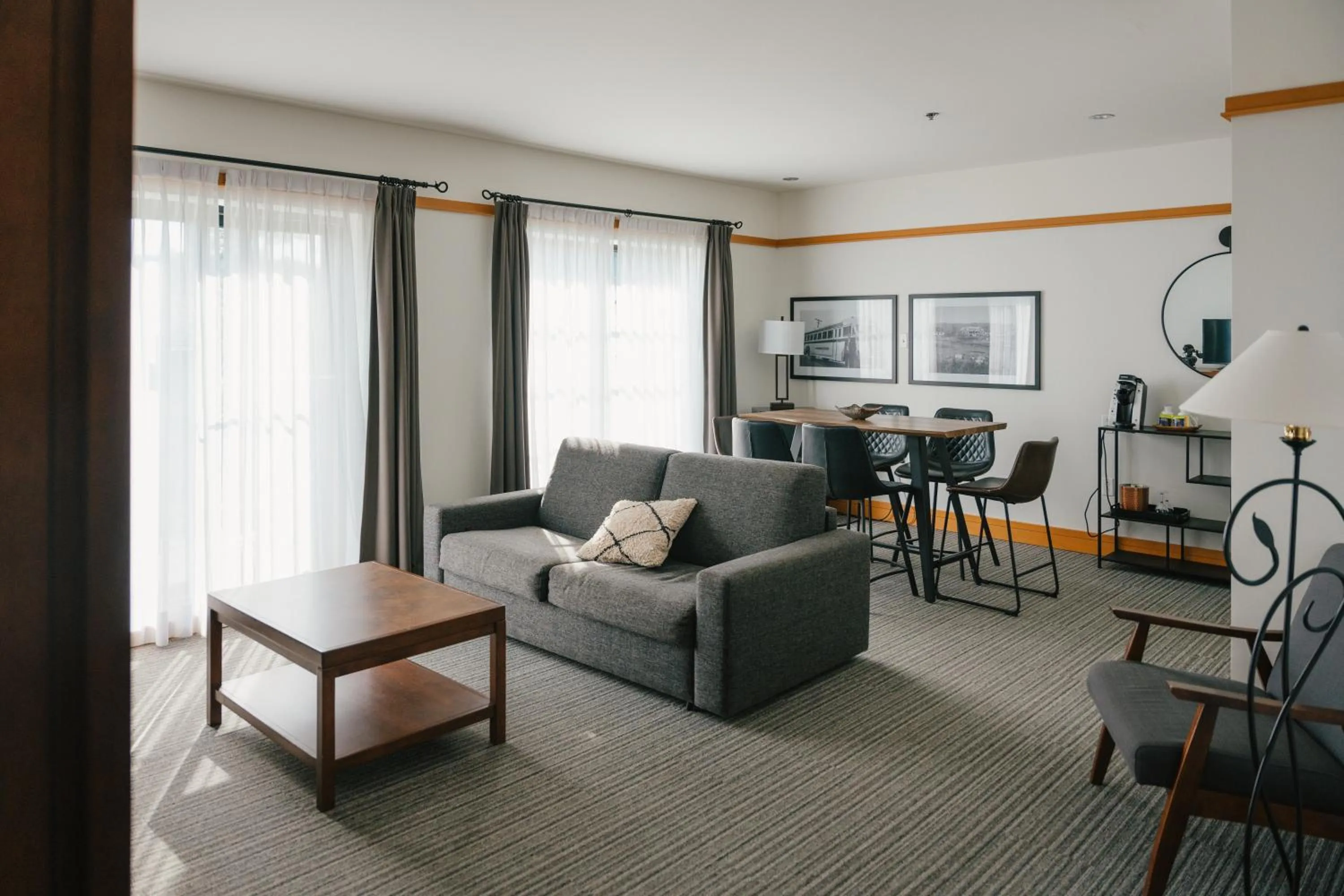 Living room in Station Touristique Duchesnay - Sepaq